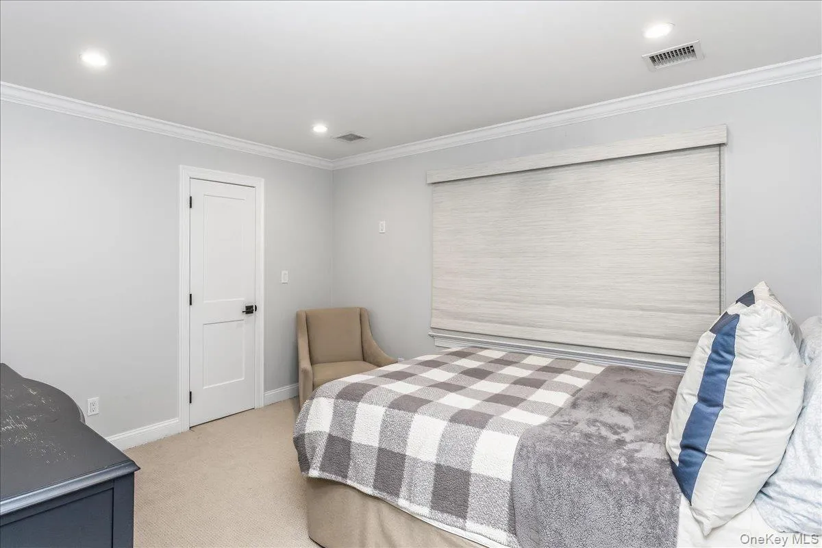 1214 Maple Avenue, Hempstead, NY, 5 Bedrooms Bedrooms, 8 Rooms Rooms,3 BathroomsBathrooms,Residential Lease,For Rent,Maple,0,1034454 1214 Maple Avenue, Hempstead, NY, 5 Bedrooms Bedrooms, 8 Rooms Rooms,3 BathroomsBathrooms,Residential Lease,For Rent,Maple,0,1034454