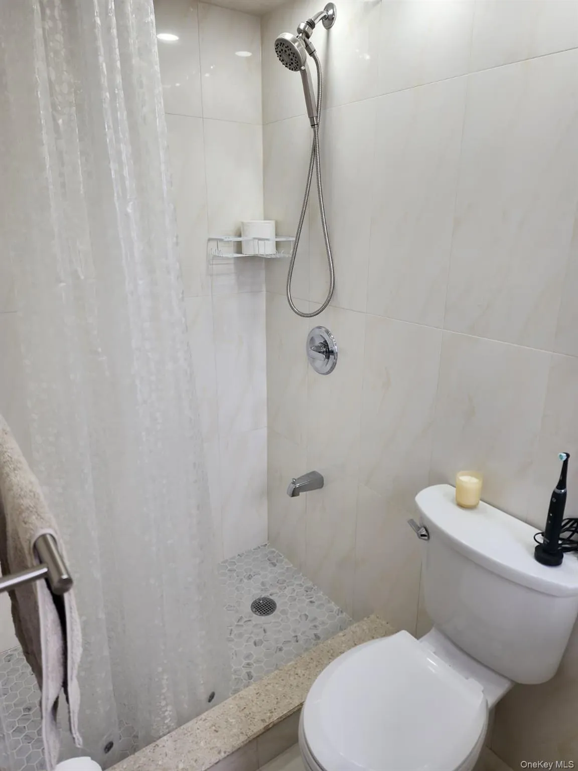 61-25 98th Street, New York, NY, 3 Bedrooms Bedrooms, 6 Rooms Rooms,2 BathroomsBathrooms,Residential,For Rent,98th,0,1034460 61-25 98th Street, New York, NY, 3 Bedrooms Bedrooms, 6 Rooms Rooms,2 BathroomsBathrooms,Residential,For Rent,98th,0,1034460