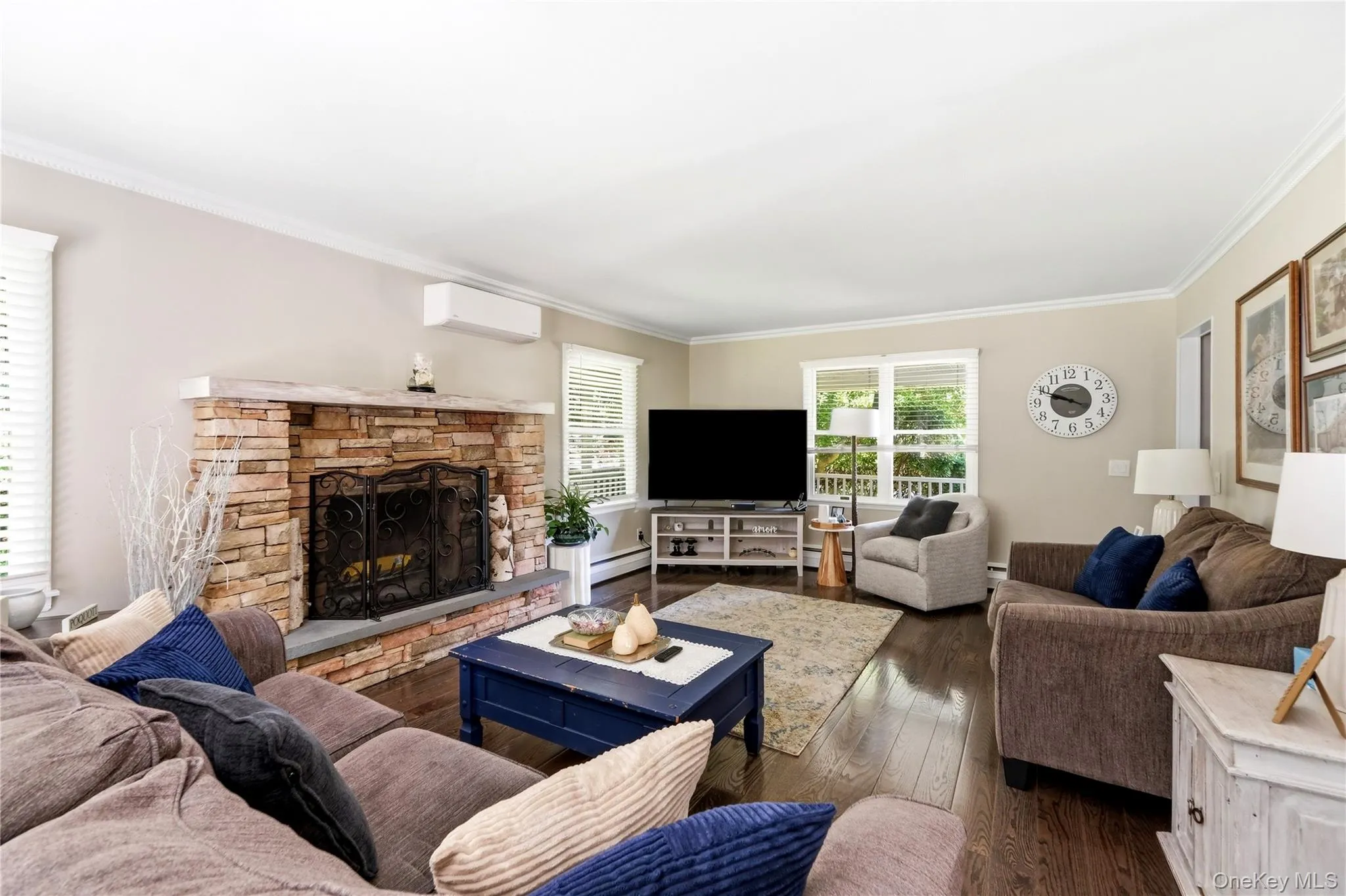8 Harrison Avenue, Brookhaven, NY, 3 Bedrooms Bedrooms, 10 Rooms Rooms,1 BathroomBathrooms,Residential,For Rent,Harrison,0,1034461 8 Harrison Avenue, Brookhaven, NY, 3 Bedrooms Bedrooms, 10 Rooms Rooms,1 BathroomBathrooms,Residential,For Rent,Harrison,0,1034461
