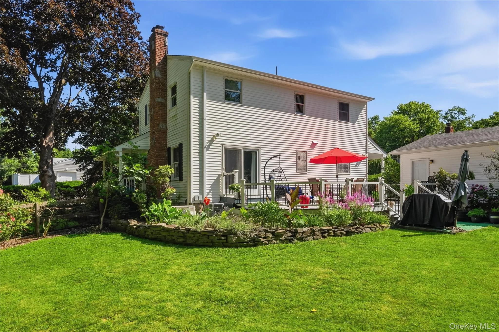 8 Harrison Avenue, Brookhaven, NY, 3 Bedrooms Bedrooms, 10 Rooms Rooms,1 BathroomBathrooms,Residential,For Rent,Harrison,0,1034461 8 Harrison Avenue, Brookhaven, NY, 3 Bedrooms Bedrooms, 10 Rooms Rooms,1 BathroomBathrooms,Residential,For Rent,Harrison,0,1034461