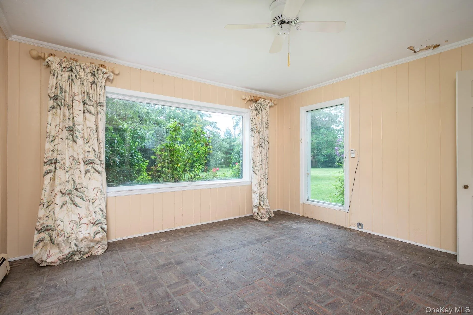 257 Adams Lane, Hempstead, NY, 5 Bedrooms Bedrooms, 10 Rooms Rooms,3 BathroomsBathrooms,Residential,For Rent,Adams,0,1034463 257 Adams Lane, Hempstead, NY, 5 Bedrooms Bedrooms, 10 Rooms Rooms,3 BathroomsBathrooms,Residential,For Rent,Adams,0,1034463
