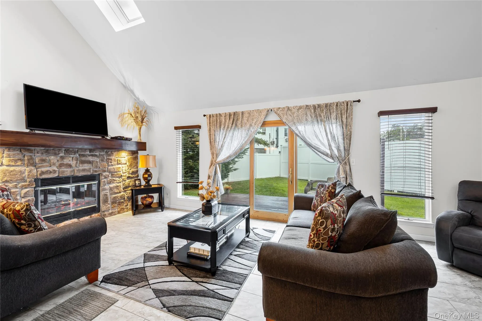2 Windsor Court, Babylon, NY, 3 Bedrooms Bedrooms, 8 Rooms Rooms,2 BathroomsBathrooms,Residential,For Rent,Windsor,0,1034464 2 Windsor Court, Babylon, NY, 3 Bedrooms Bedrooms, 8 Rooms Rooms,2 BathroomsBathrooms,Residential,For Rent,Windsor,0,1034464