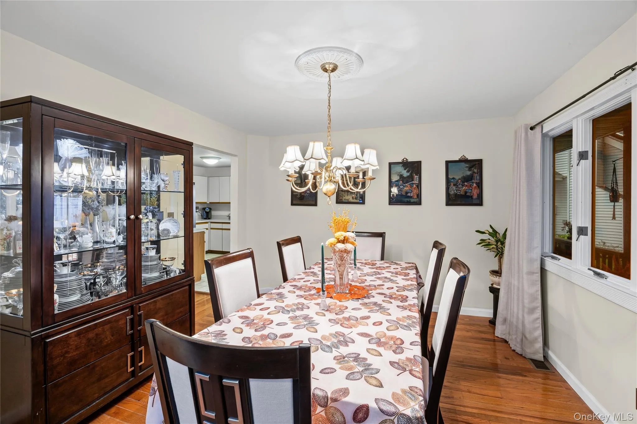 2 Windsor Court, Babylon, NY, 3 Bedrooms Bedrooms, 8 Rooms Rooms,2 BathroomsBathrooms,Residential,For Rent,Windsor,0,1034464 2 Windsor Court, Babylon, NY, 3 Bedrooms Bedrooms, 8 Rooms Rooms,2 BathroomsBathrooms,Residential,For Rent,Windsor,0,1034464