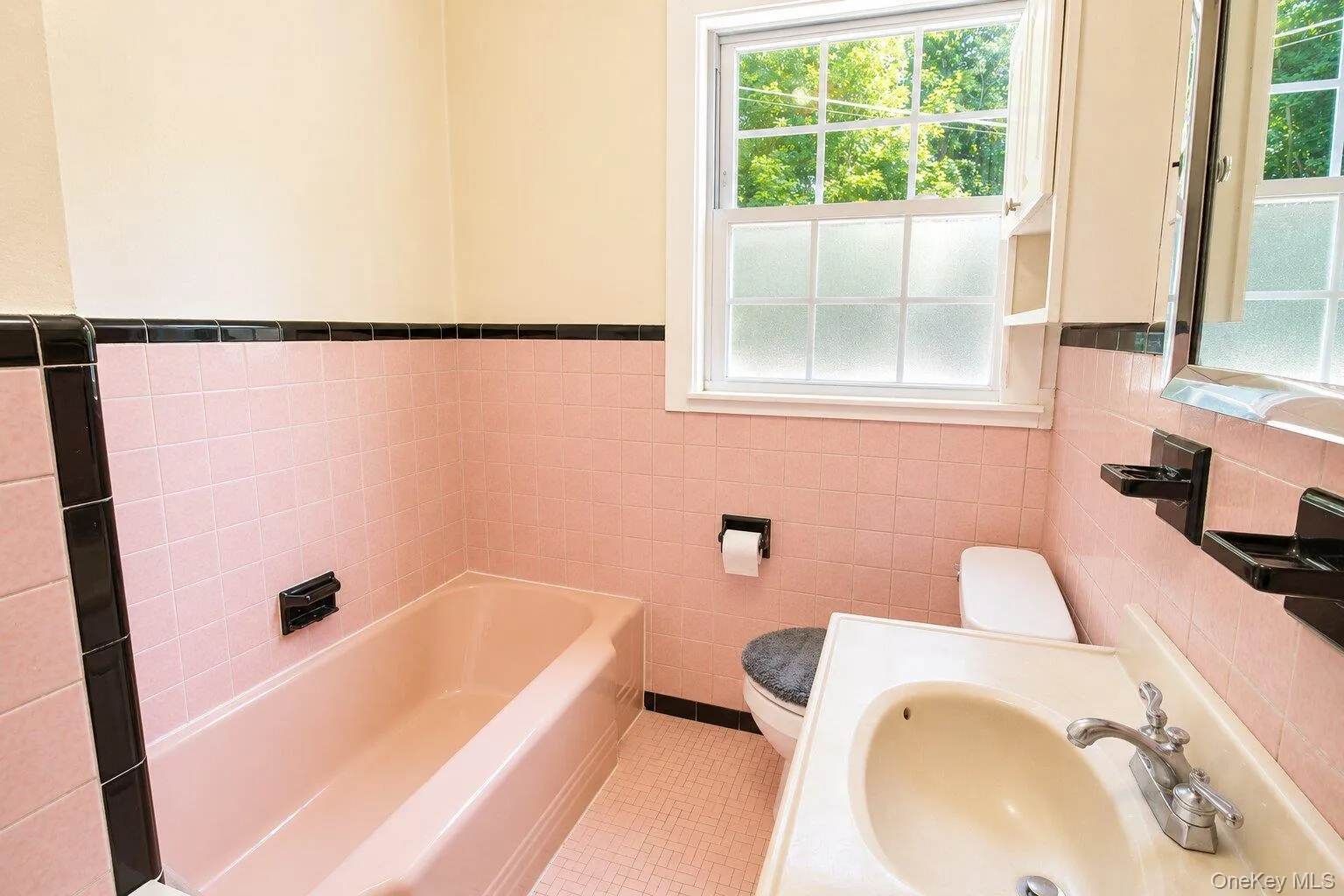 7 Brayton Road, Kent, NY, 2 Bedrooms Bedrooms, 5 Rooms Rooms,1 BathroomBathrooms,Residential,For Rent,Brayton,0,1034465 7 Brayton Road, Kent, NY, 2 Bedrooms Bedrooms, 5 Rooms Rooms,1 BathroomBathrooms,Residential,For Rent,Brayton,0,1034465