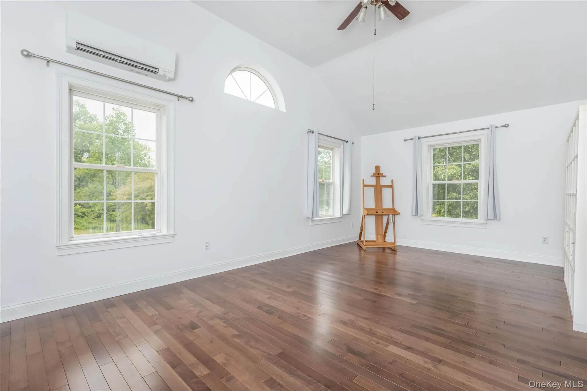 28 Church Farm Road, Gardiner, NY, 3 Bedrooms Bedrooms, 8 Rooms Rooms,2 BathroomsBathrooms,Residential,For Rent,Church Farm,0,1034470 28 Church Farm Road, Gardiner, NY, 3 Bedrooms Bedrooms, 8 Rooms Rooms,2 BathroomsBathrooms,Residential,For Rent,Church Farm,0,1034470