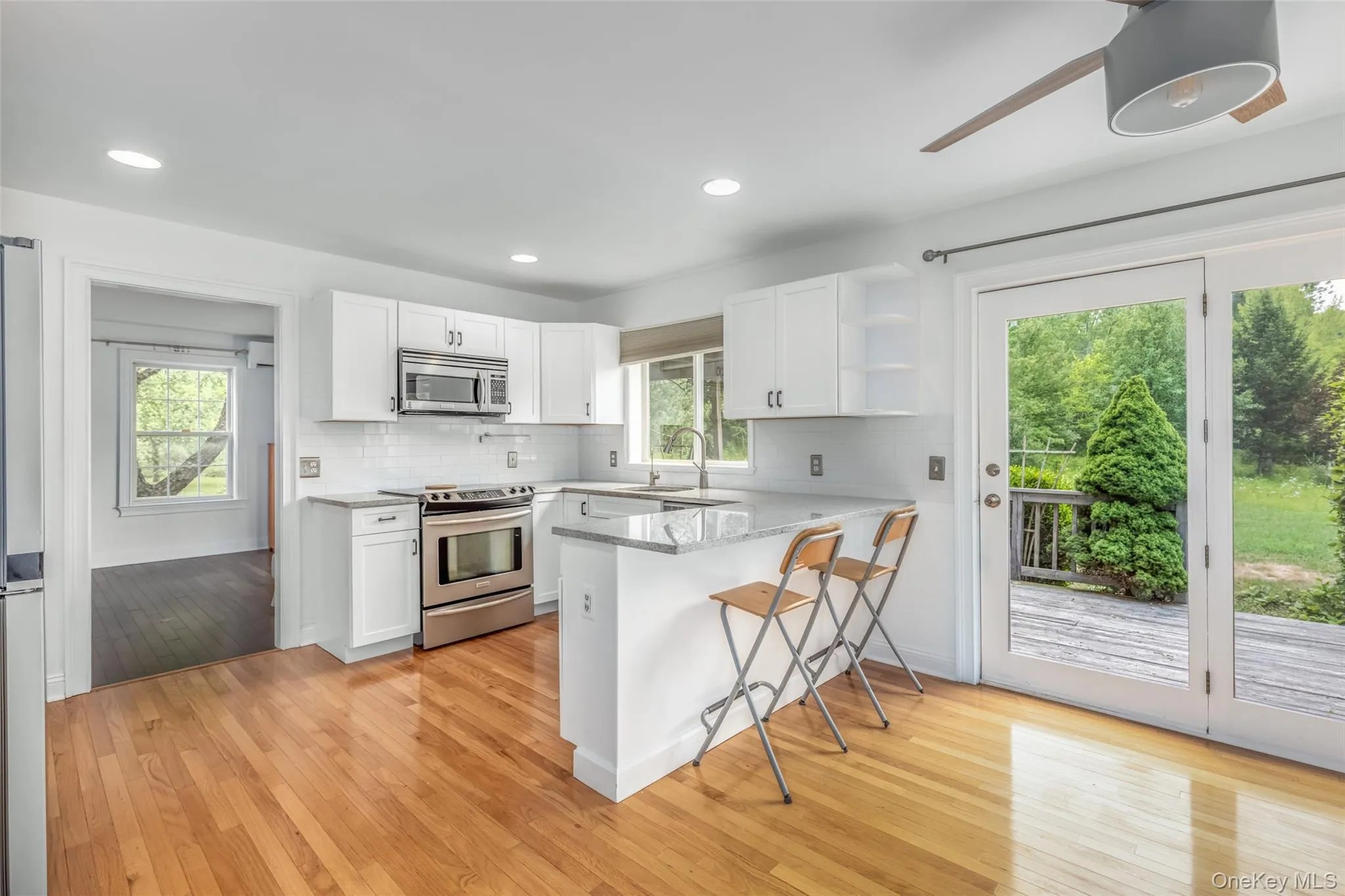 28 Church Farm Road, Gardiner, NY, 3 Bedrooms Bedrooms, 8 Rooms Rooms,2 BathroomsBathrooms,Residential,For Rent,Church Farm,0,1034470 28 Church Farm Road, Gardiner, NY, 3 Bedrooms Bedrooms, 8 Rooms Rooms,2 BathroomsBathrooms,Residential,For Rent,Church Farm,0,1034470