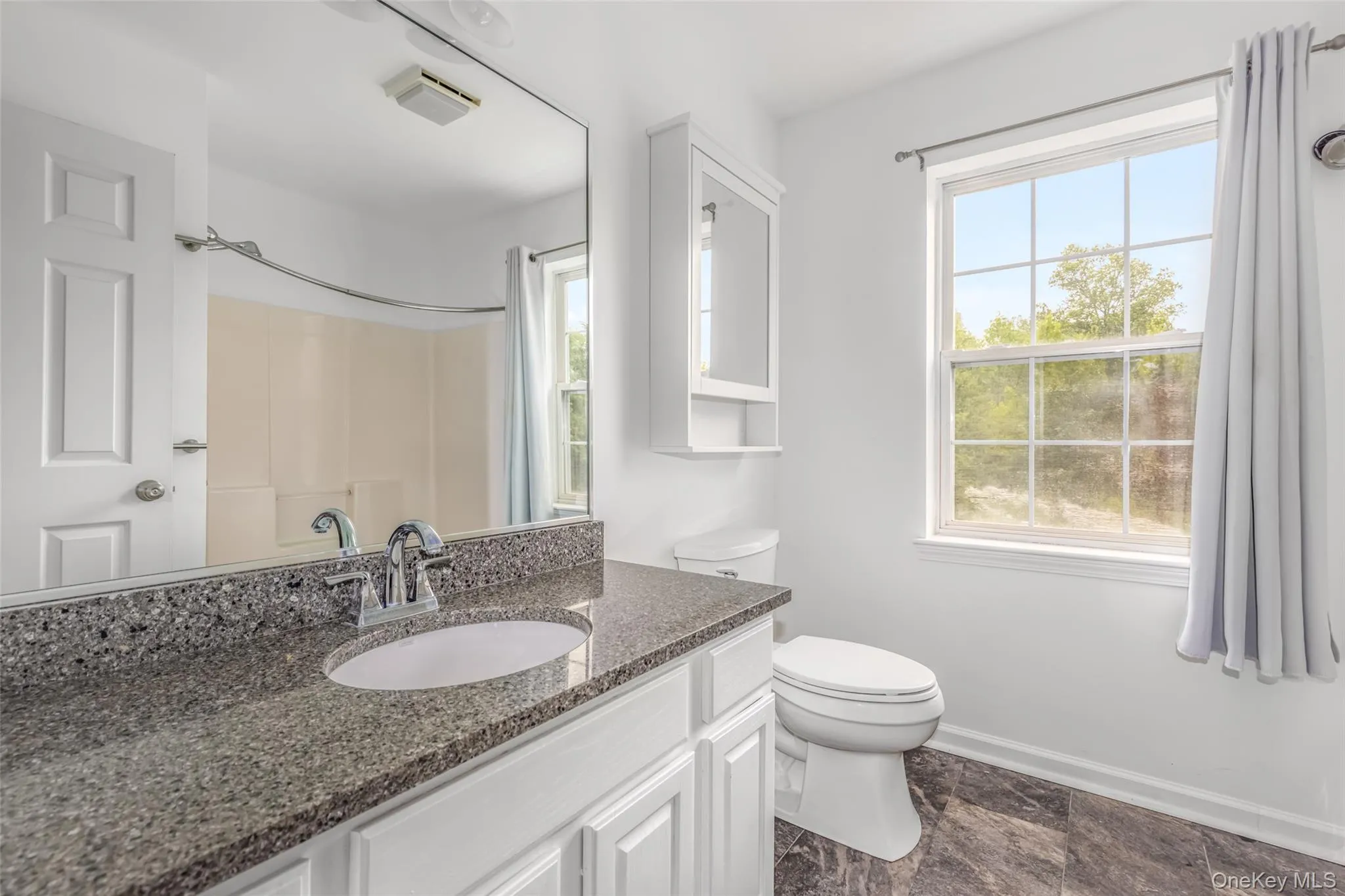28 Church Farm Road, Gardiner, NY, 3 Bedrooms Bedrooms, 8 Rooms Rooms,2 BathroomsBathrooms,Residential,For Rent,Church Farm,0,1034470 28 Church Farm Road, Gardiner, NY, 3 Bedrooms Bedrooms, 8 Rooms Rooms,2 BathroomsBathrooms,Residential,For Rent,Church Farm,0,1034470
