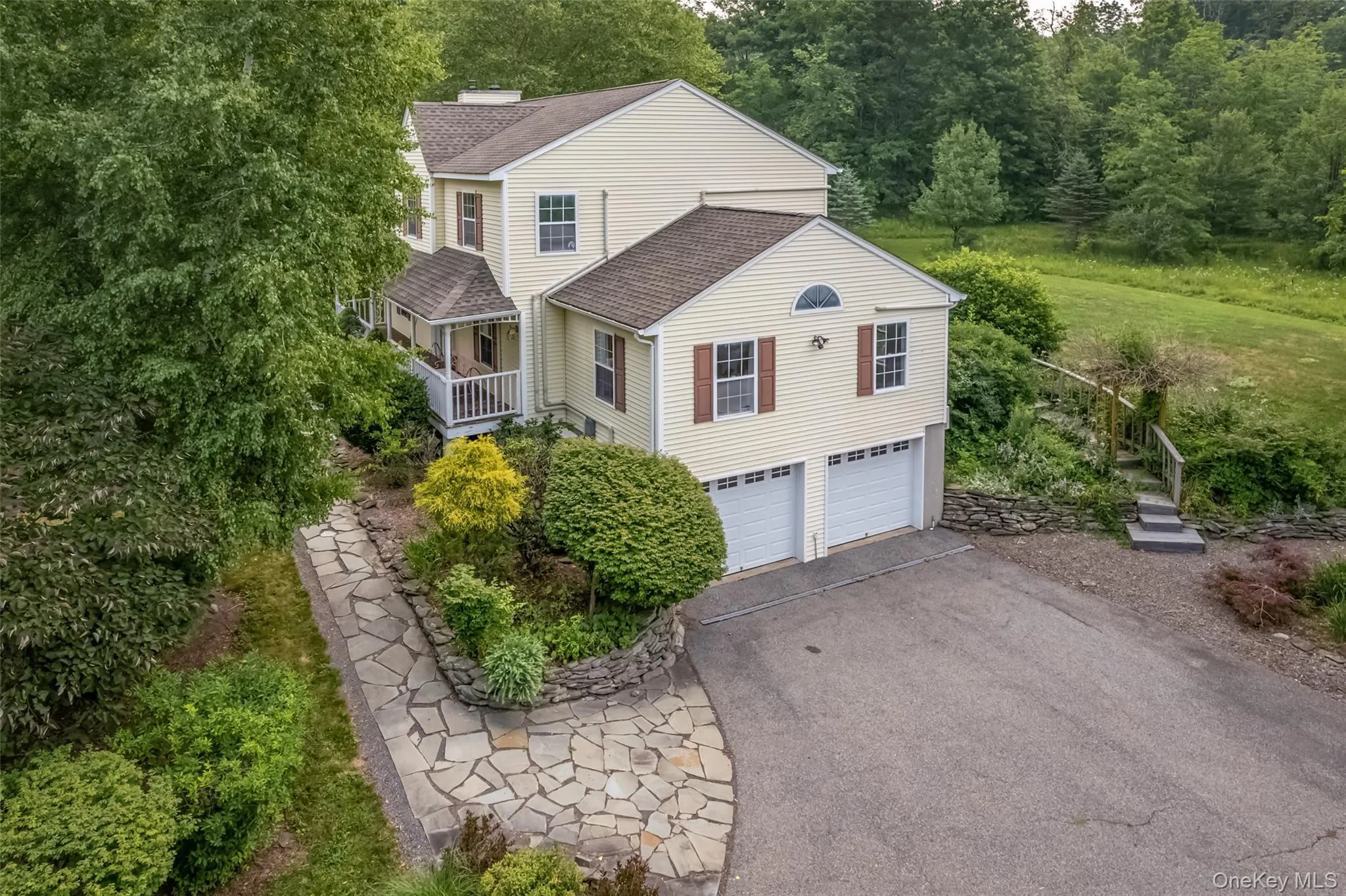 28 Church Farm Road, Gardiner, NY, 3 Bedrooms Bedrooms, 8 Rooms Rooms,2 BathroomsBathrooms,Residential,For Rent,Church Farm,0,1034470 28 Church Farm Road, Gardiner, NY, 3 Bedrooms Bedrooms, 8 Rooms Rooms,2 BathroomsBathrooms,Residential,For Rent,Church Farm,0,1034470