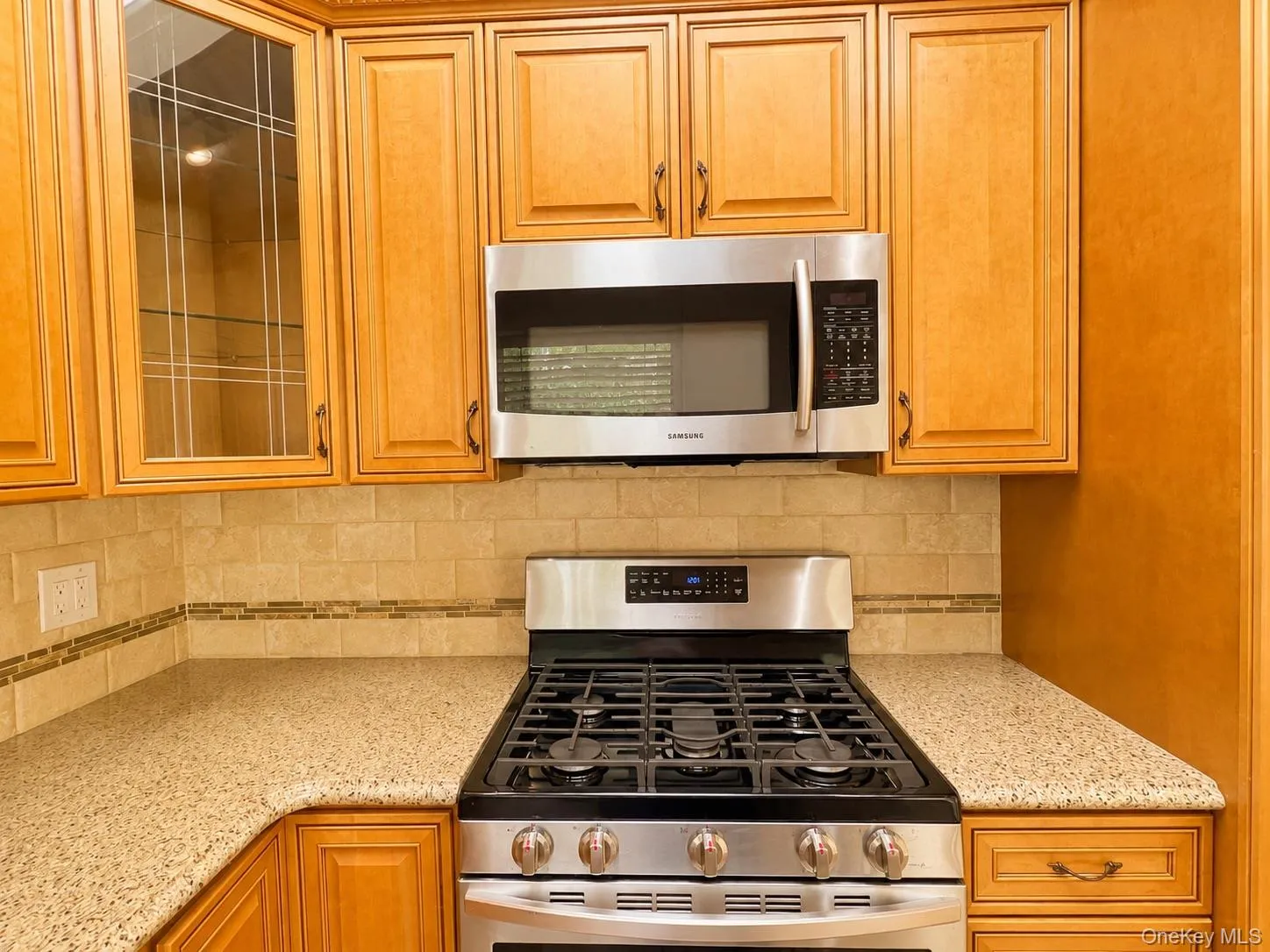 35 Taylor Avenue, Hempstead, NY, 3 Bedrooms Bedrooms, 9 Rooms Rooms,1 BathroomBathrooms,Residential Lease,For Rent,Taylor,0,1034472 35 Taylor Avenue, Hempstead, NY, 3 Bedrooms Bedrooms, 9 Rooms Rooms,1 BathroomBathrooms,Residential Lease,For Rent,Taylor,0,1034472