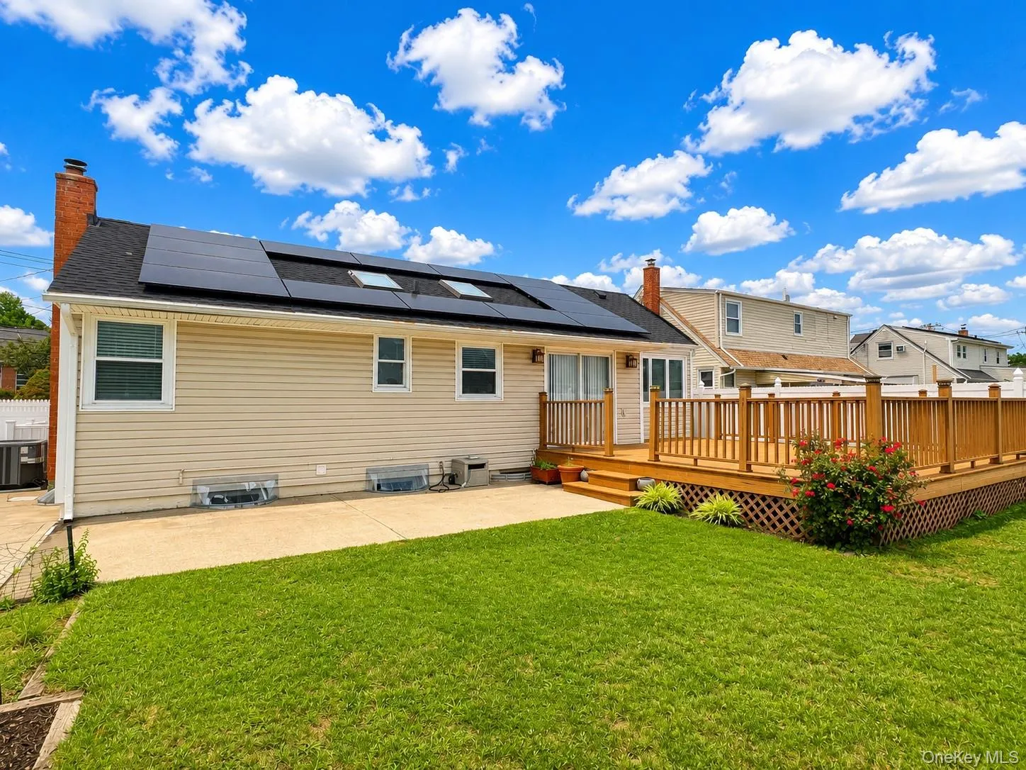35 Taylor Avenue, Hempstead, NY, 3 Bedrooms Bedrooms, 9 Rooms Rooms,1 BathroomBathrooms,Residential Lease,For Rent,Taylor,0,1034472 35 Taylor Avenue, Hempstead, NY, 3 Bedrooms Bedrooms, 9 Rooms Rooms,1 BathroomBathrooms,Residential Lease,For Rent,Taylor,0,1034472