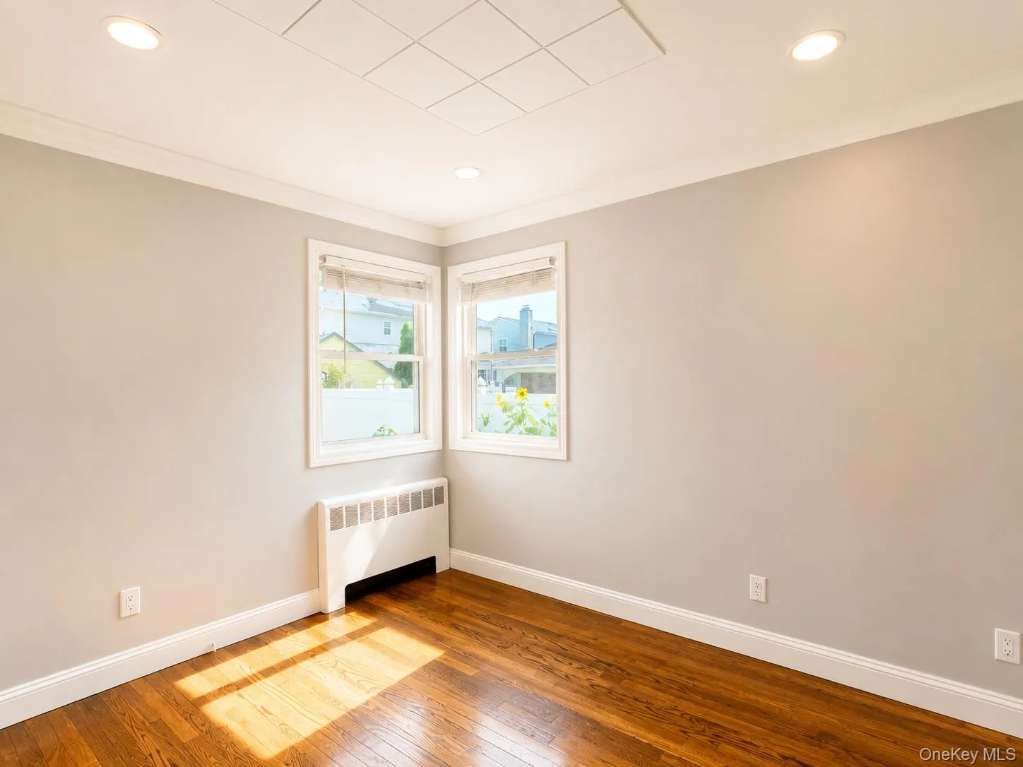 35 Taylor Avenue, Hempstead, NY, 3 Bedrooms Bedrooms, 9 Rooms Rooms,1 BathroomBathrooms,Residential Lease,For Rent,Taylor,0,1034472 35 Taylor Avenue, Hempstead, NY, 3 Bedrooms Bedrooms, 9 Rooms Rooms,1 BathroomBathrooms,Residential Lease,For Rent,Taylor,0,1034472