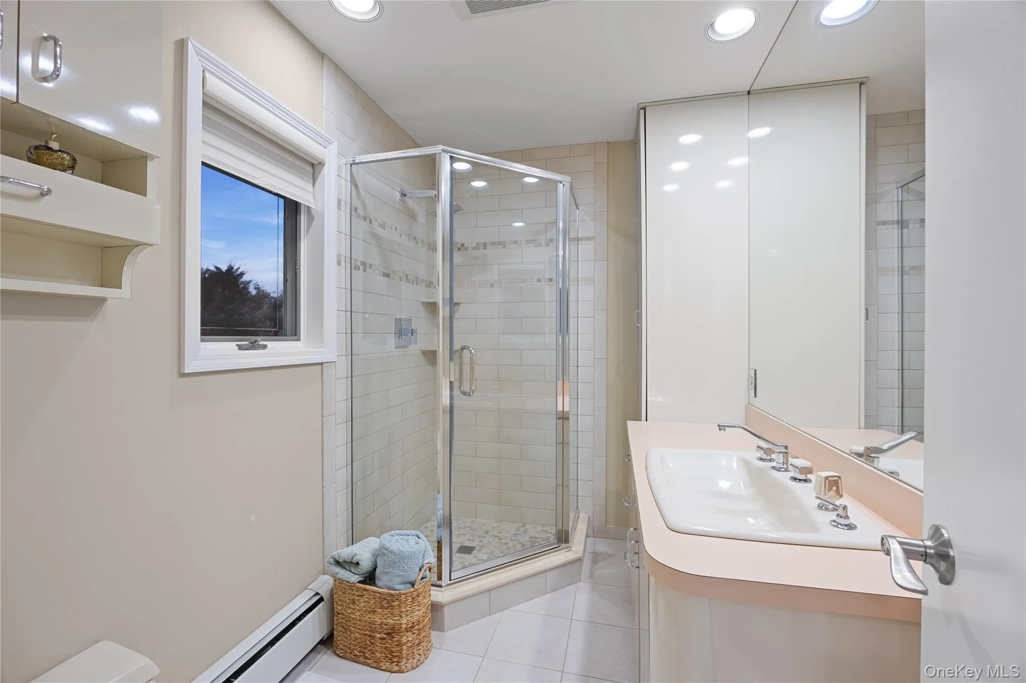 31 Lake Court, Oyster Bay, NY, 5 Bedrooms Bedrooms, 11 Rooms Rooms,2 BathroomsBathrooms,Residential,For Rent,Lake,0,1034474 31 Lake Court, Oyster Bay, NY, 5 Bedrooms Bedrooms, 11 Rooms Rooms,2 BathroomsBathrooms,Residential,For Rent,Lake,0,1034474