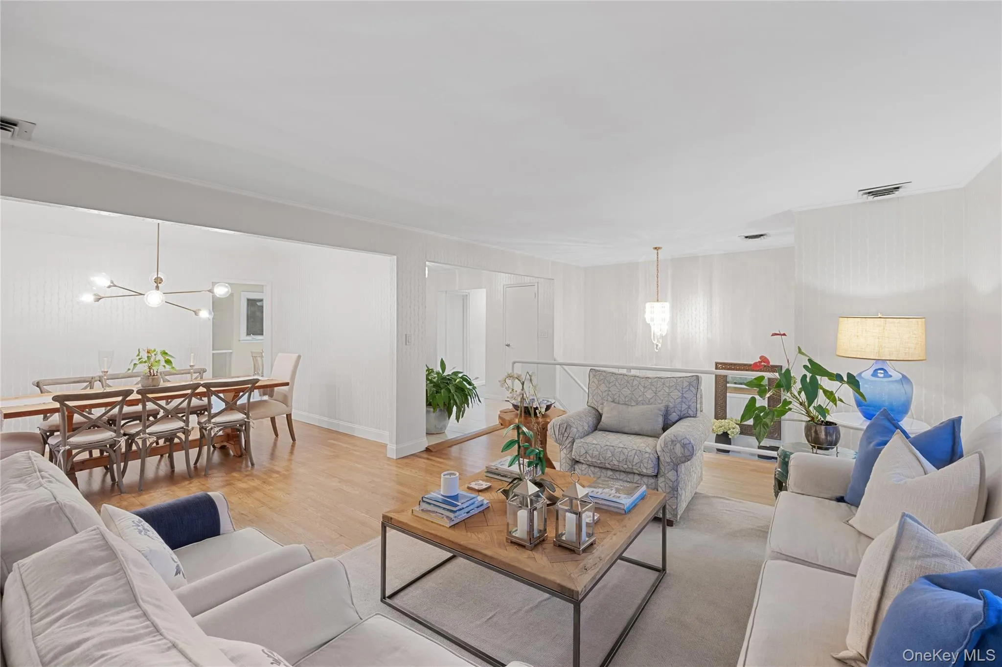31 Lake Court, Oyster Bay, NY, 5 Bedrooms Bedrooms, 11 Rooms Rooms,2 BathroomsBathrooms,Residential,For Rent,Lake,0,1034474 31 Lake Court, Oyster Bay, NY, 5 Bedrooms Bedrooms, 11 Rooms Rooms,2 BathroomsBathrooms,Residential,For Rent,Lake,0,1034474