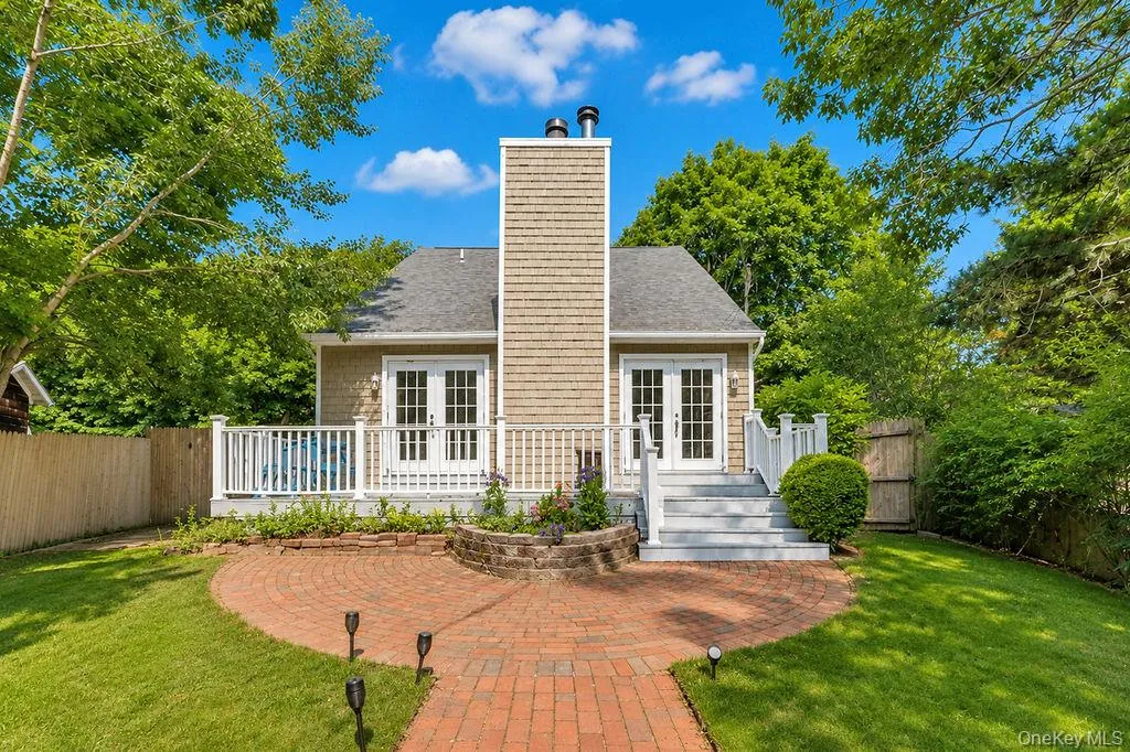 155 Little Fresh Pond Road, Southampton, NY, 3 Bedrooms Bedrooms, 6 Rooms Rooms,3 BathroomsBathrooms,Residential Lease,For Rent,Little Fresh Pond,0,1034484 155 Little Fresh Pond Road, Southampton, NY, 3 Bedrooms Bedrooms, 6 Rooms Rooms,3 BathroomsBathrooms,Residential Lease,For Rent,Little Fresh Pond,0,1034484