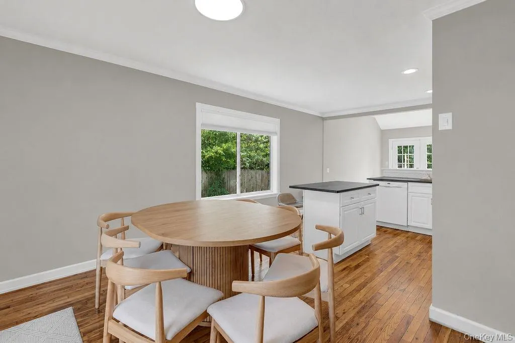 155 Little Fresh Pond Road, Southampton, NY, 3 Bedrooms Bedrooms, 6 Rooms Rooms,3 BathroomsBathrooms,Residential Lease,For Rent,Little Fresh Pond,0,1034484 155 Little Fresh Pond Road, Southampton, NY, 3 Bedrooms Bedrooms, 6 Rooms Rooms,3 BathroomsBathrooms,Residential Lease,For Rent,Little Fresh Pond,0,1034484