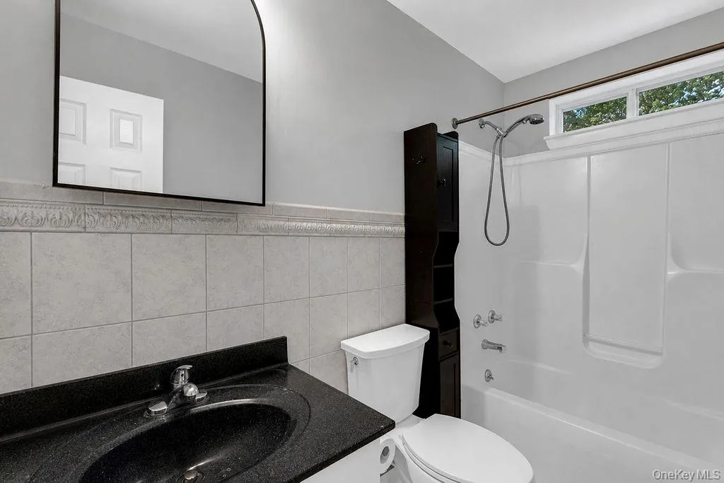 155 Little Fresh Pond Road, Southampton, NY, 3 Bedrooms Bedrooms, 6 Rooms Rooms,3 BathroomsBathrooms,Residential Lease,For Rent,Little Fresh Pond,0,1034484 155 Little Fresh Pond Road, Southampton, NY, 3 Bedrooms Bedrooms, 6 Rooms Rooms,3 BathroomsBathrooms,Residential Lease,For Rent,Little Fresh Pond,0,1034484