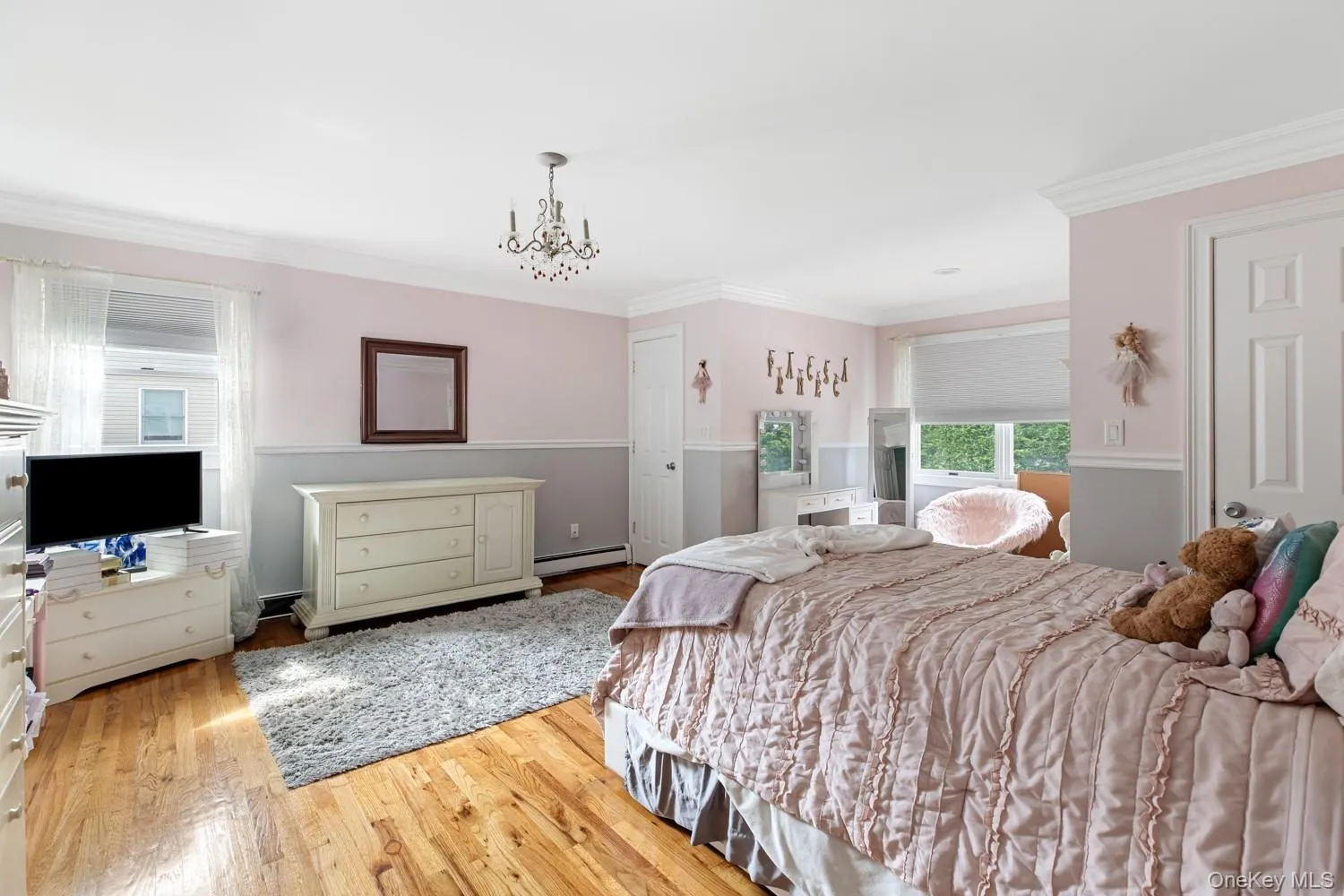 19 Clearwater Lane, Islip, NY, 4 Bedrooms Bedrooms, 10 Rooms Rooms,2 BathroomsBathrooms,Residential,For Rent,Clearwater,0,1034491 19 Clearwater Lane, Islip, NY, 4 Bedrooms Bedrooms, 10 Rooms Rooms,2 BathroomsBathrooms,Residential,For Rent,Clearwater,0,1034491