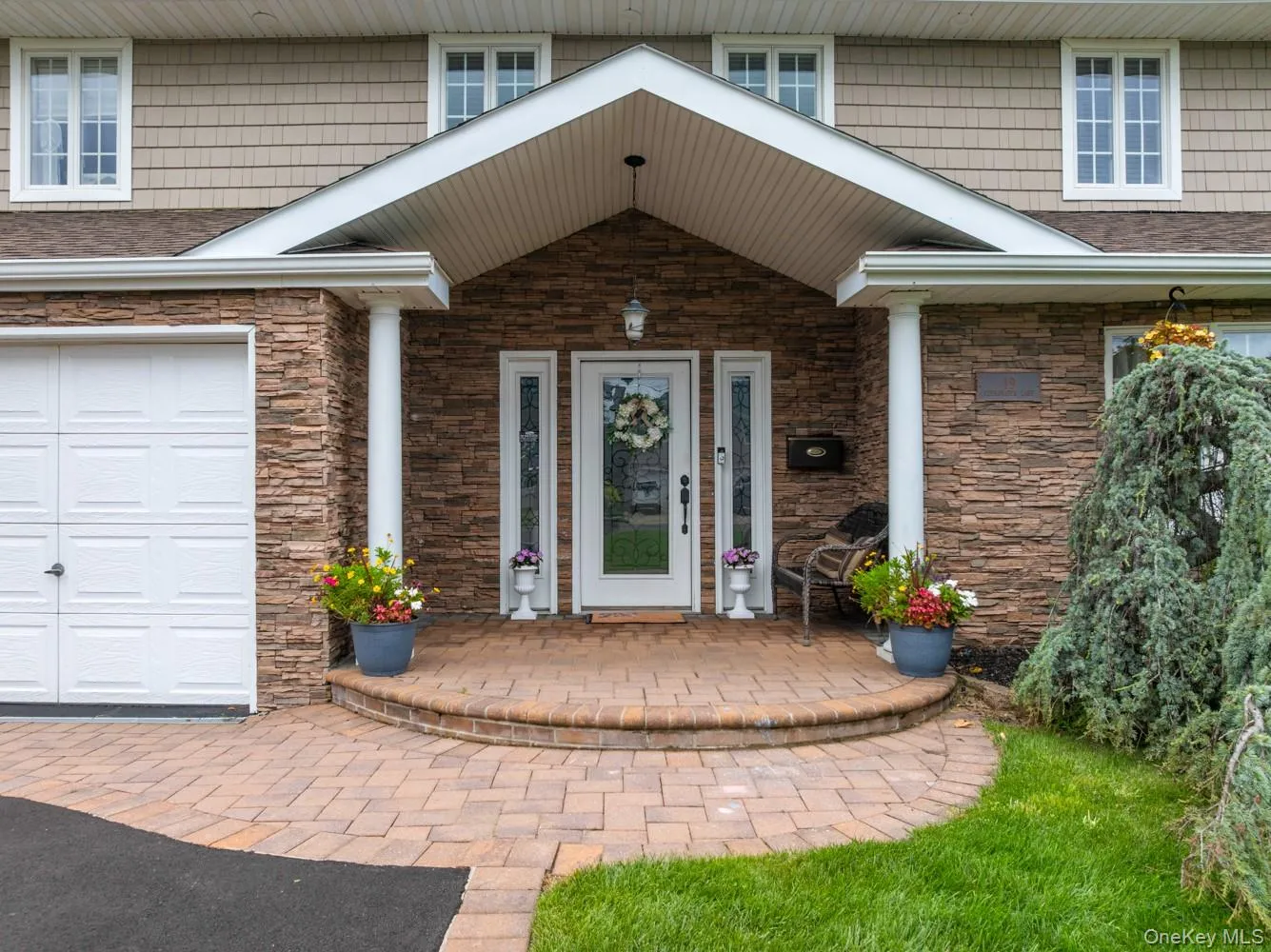 19 Clearwater Lane, Islip, NY, 4 Bedrooms Bedrooms, 10 Rooms Rooms,2 BathroomsBathrooms,Residential,For Rent,Clearwater,0,1034491 19 Clearwater Lane, Islip, NY, 4 Bedrooms Bedrooms, 10 Rooms Rooms,2 BathroomsBathrooms,Residential,For Rent,Clearwater,0,1034491