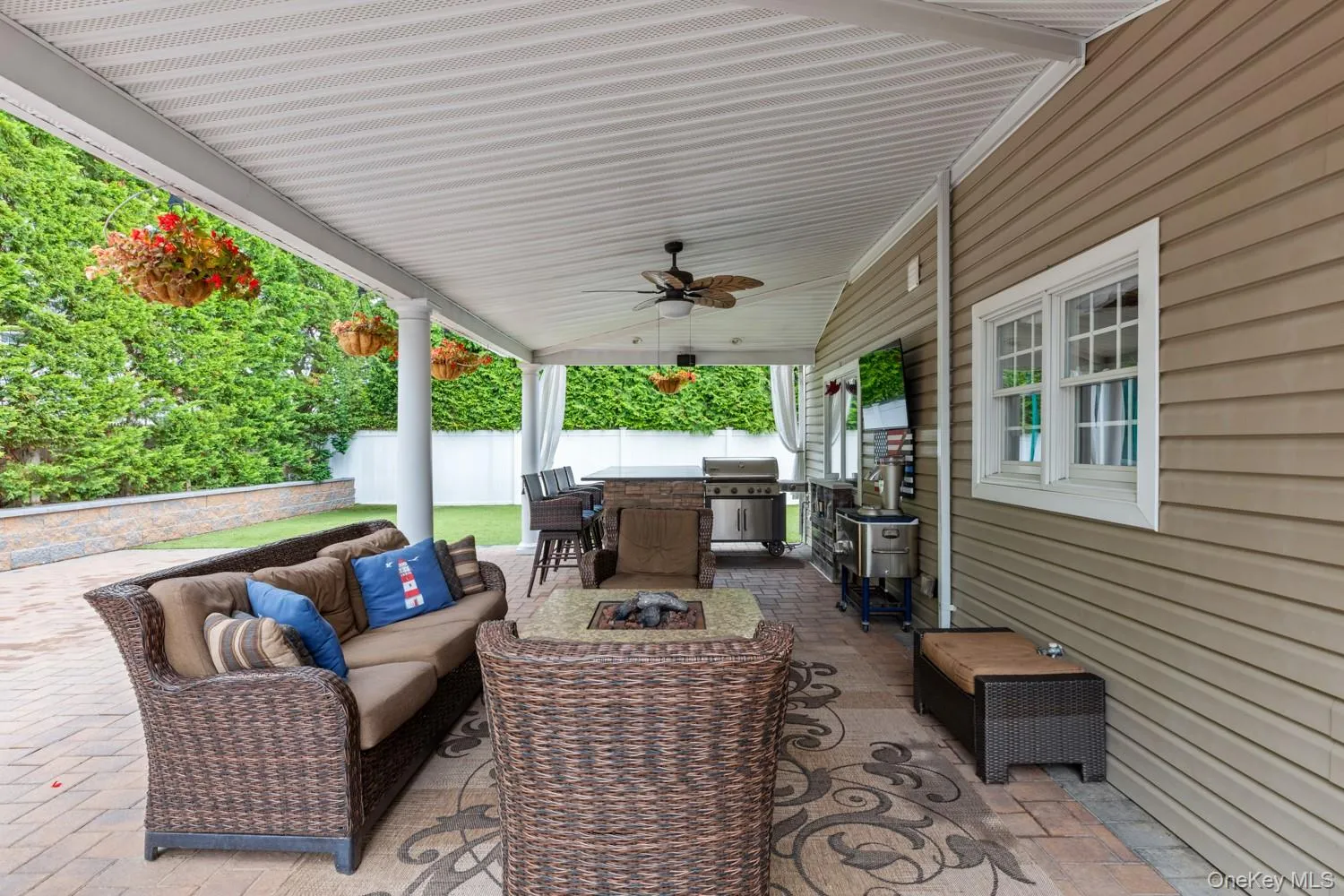 19 Clearwater Lane, Islip, NY, 4 Bedrooms Bedrooms, 10 Rooms Rooms,2 BathroomsBathrooms,Residential,For Rent,Clearwater,0,1034491 19 Clearwater Lane, Islip, NY, 4 Bedrooms Bedrooms, 10 Rooms Rooms,2 BathroomsBathrooms,Residential,For Rent,Clearwater,0,1034491