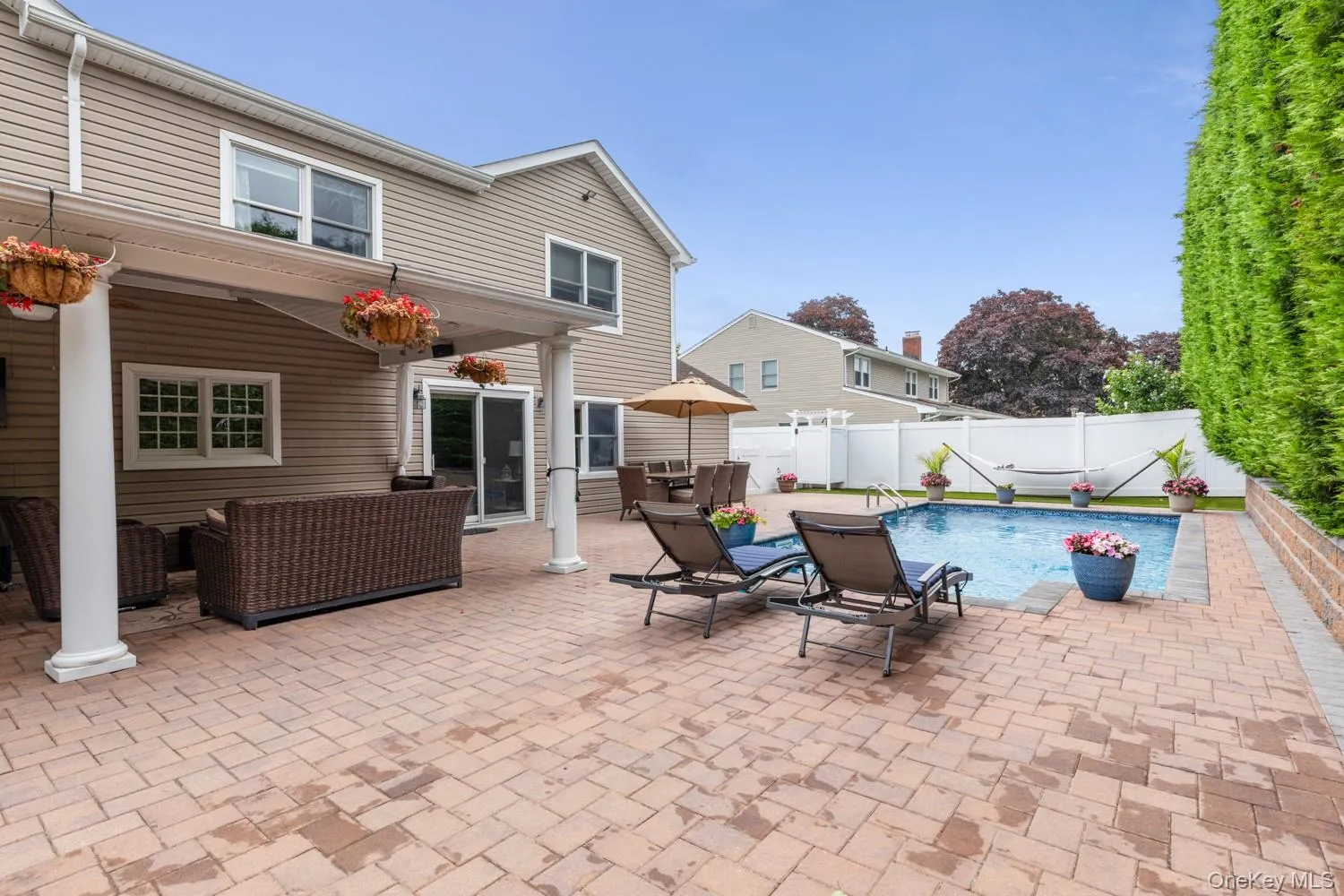 19 Clearwater Lane, Islip, NY, 4 Bedrooms Bedrooms, 10 Rooms Rooms,2 BathroomsBathrooms,Residential,For Rent,Clearwater,0,1034491 19 Clearwater Lane, Islip, NY, 4 Bedrooms Bedrooms, 10 Rooms Rooms,2 BathroomsBathrooms,Residential,For Rent,Clearwater,0,1034491
