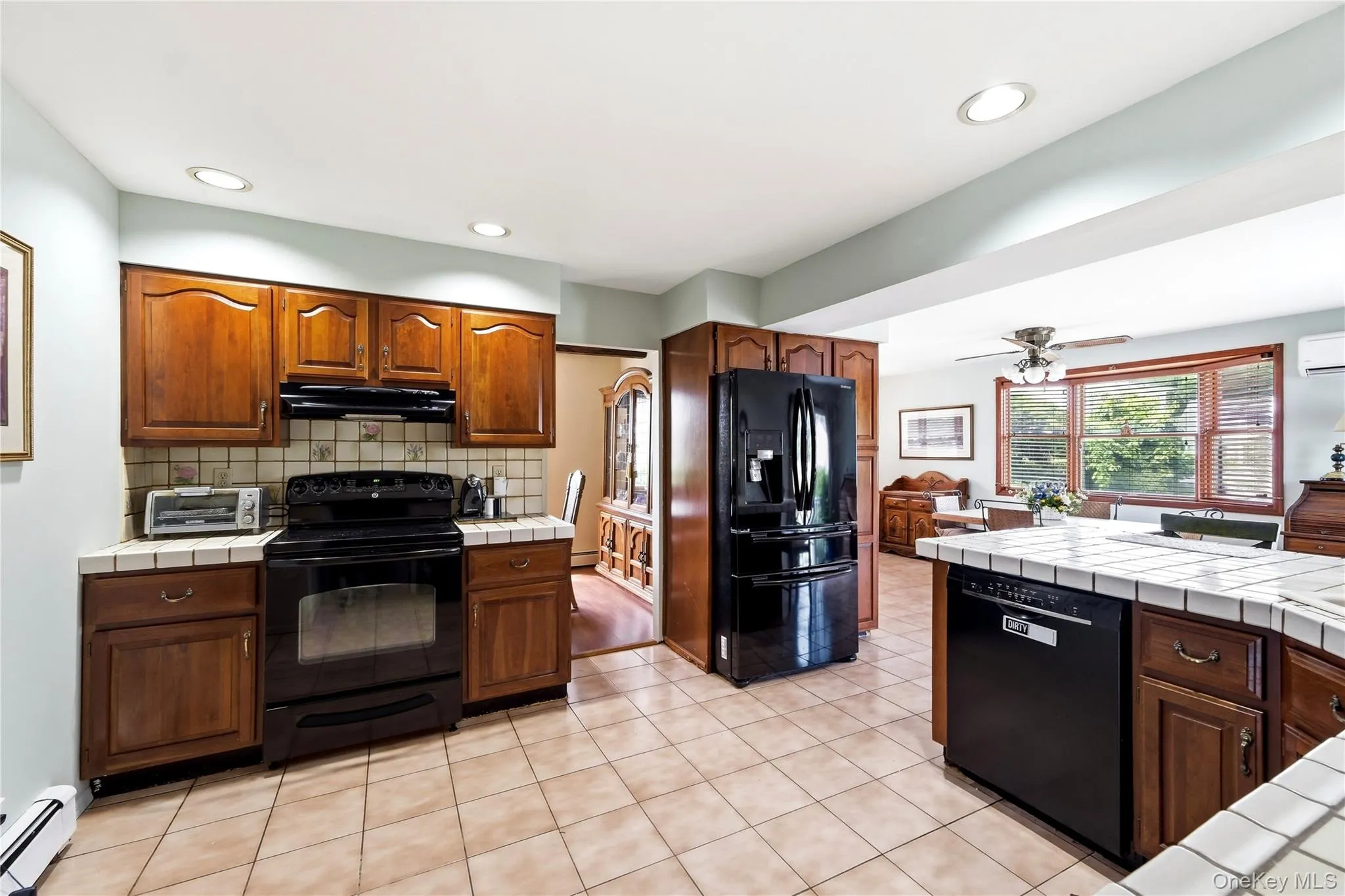 53 Comerford Street, Brookhaven, NY, 4 Bedrooms Bedrooms, 12 Rooms Rooms,1 BathroomBathrooms,Residential,For Rent,Comerford,0,1034495 53 Comerford Street, Brookhaven, NY, 4 Bedrooms Bedrooms, 12 Rooms Rooms,1 BathroomBathrooms,Residential,For Rent,Comerford,0,1034495