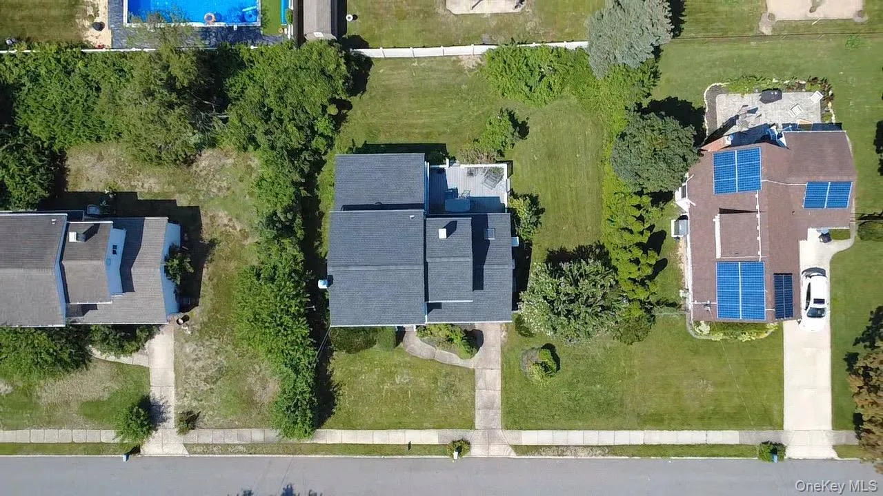 53 Comerford Street, Brookhaven, NY, 4 Bedrooms Bedrooms, 12 Rooms Rooms,1 BathroomBathrooms,Residential,For Rent,Comerford,0,1034495 53 Comerford Street, Brookhaven, NY, 4 Bedrooms Bedrooms, 12 Rooms Rooms,1 BathroomBathrooms,Residential,For Rent,Comerford,0,1034495