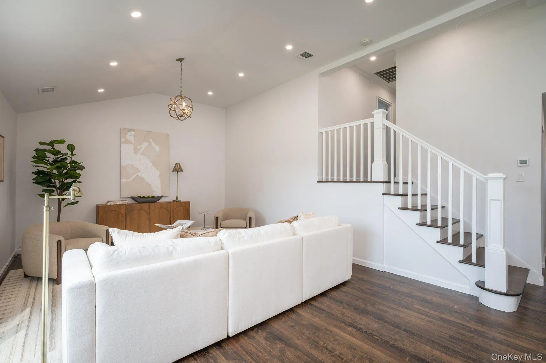 2624 Saw Mill Road, Hempstead, NY, 3 Bedrooms Bedrooms, 7 Rooms Rooms,2 BathroomsBathrooms,Residential Lease,For Rent,Saw Mill,0,1034497 2624 Saw Mill Road, Hempstead, NY, 3 Bedrooms Bedrooms, 7 Rooms Rooms,2 BathroomsBathrooms,Residential Lease,For Rent,Saw Mill,0,1034497