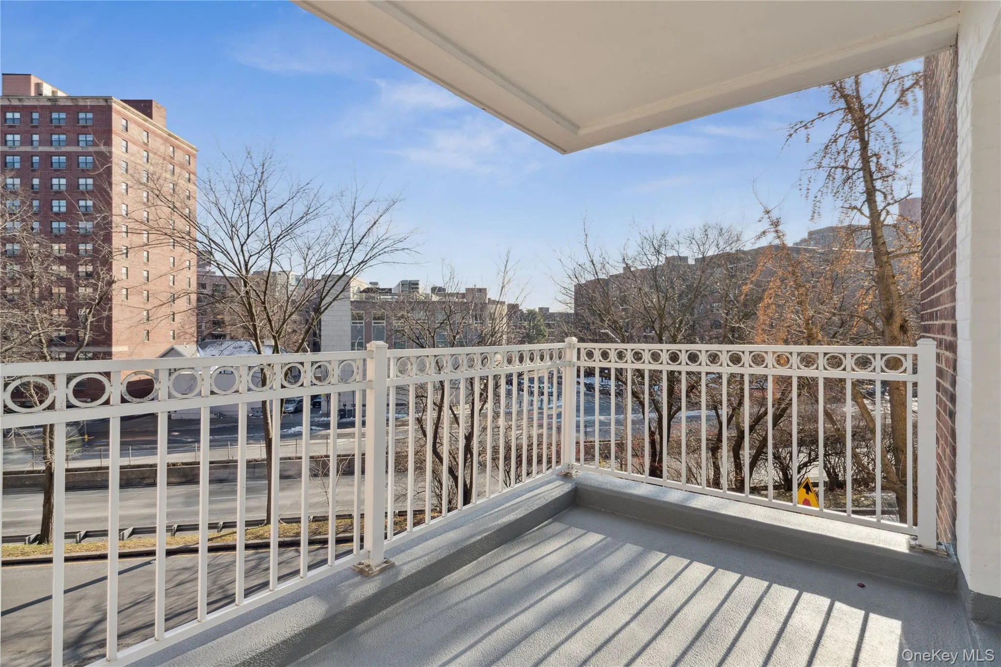 3701 Henry Hudson Parkway, New York, NY, 3 Bedrooms Bedrooms, 5 Rooms Rooms,2 BathroomsBathrooms,Residential,For Rent,Henry Hudson,0,1034500 3701 Henry Hudson Parkway, New York, NY, 3 Bedrooms Bedrooms, 5 Rooms Rooms,2 BathroomsBathrooms,Residential,For Rent,Henry Hudson,0,1034500