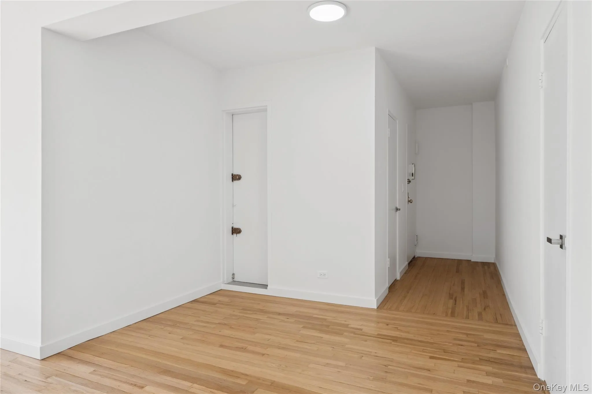 3701 Henry Hudson Parkway, New York, NY, 3 Bedrooms Bedrooms, 5 Rooms Rooms,2 BathroomsBathrooms,Residential,For Rent,Henry Hudson,0,1034500 3701 Henry Hudson Parkway, New York, NY, 3 Bedrooms Bedrooms, 5 Rooms Rooms,2 BathroomsBathrooms,Residential,For Rent,Henry Hudson,0,1034500