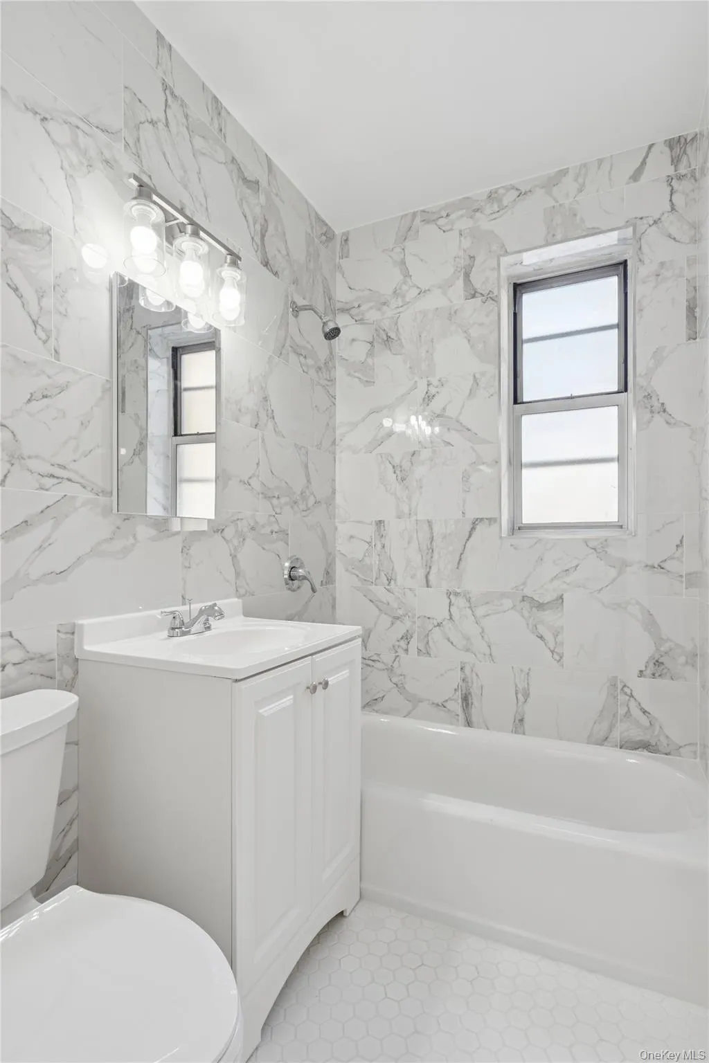 3701 Henry Hudson Parkway, New York, NY, 3 Bedrooms Bedrooms, 5 Rooms Rooms,2 BathroomsBathrooms,Residential,For Rent,Henry Hudson,0,1034500 3701 Henry Hudson Parkway, New York, NY, 3 Bedrooms Bedrooms, 5 Rooms Rooms,2 BathroomsBathrooms,Residential,For Rent,Henry Hudson,0,1034500
