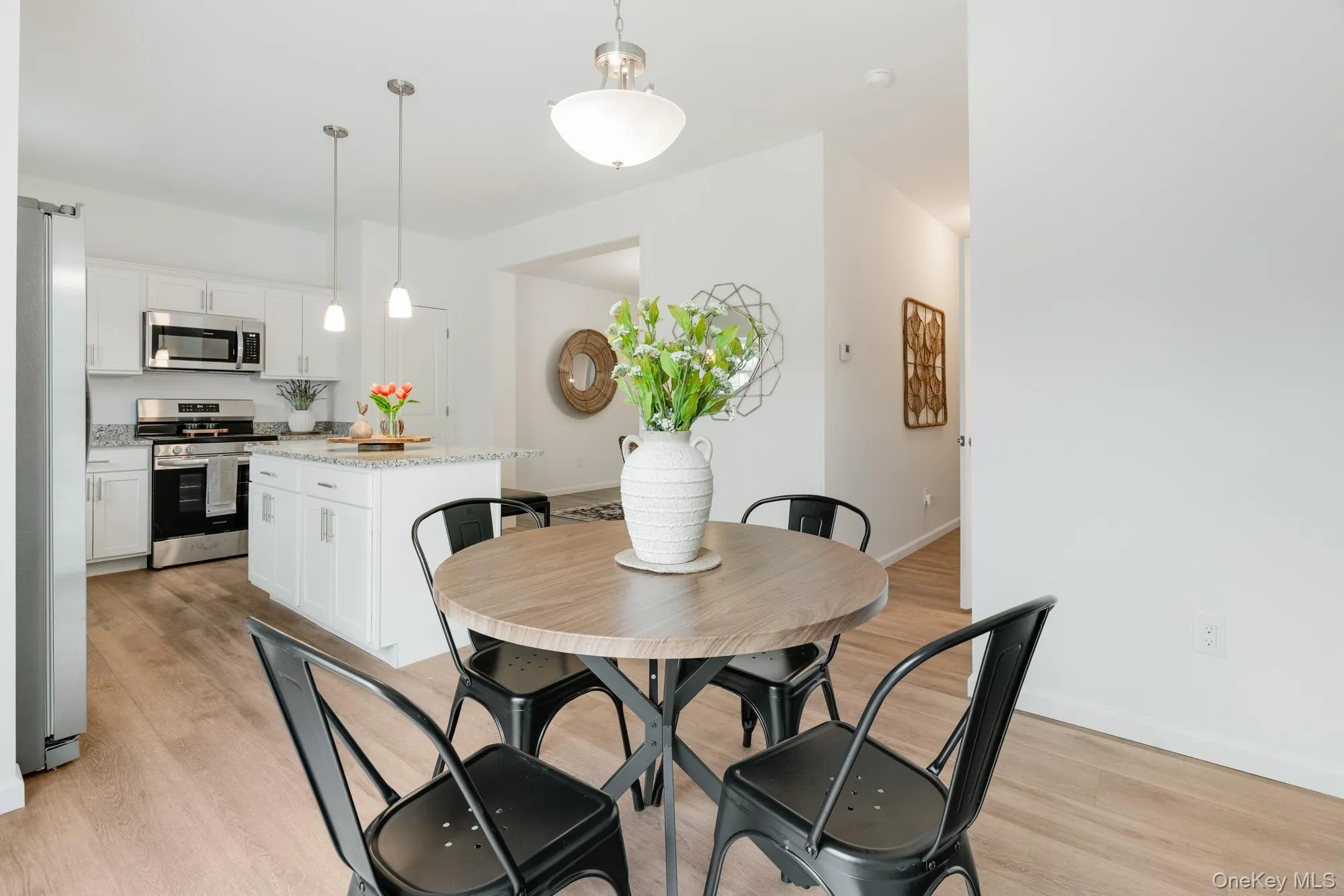 EIK featuring light wood-style flooring EIK featuring light wood-style flooring