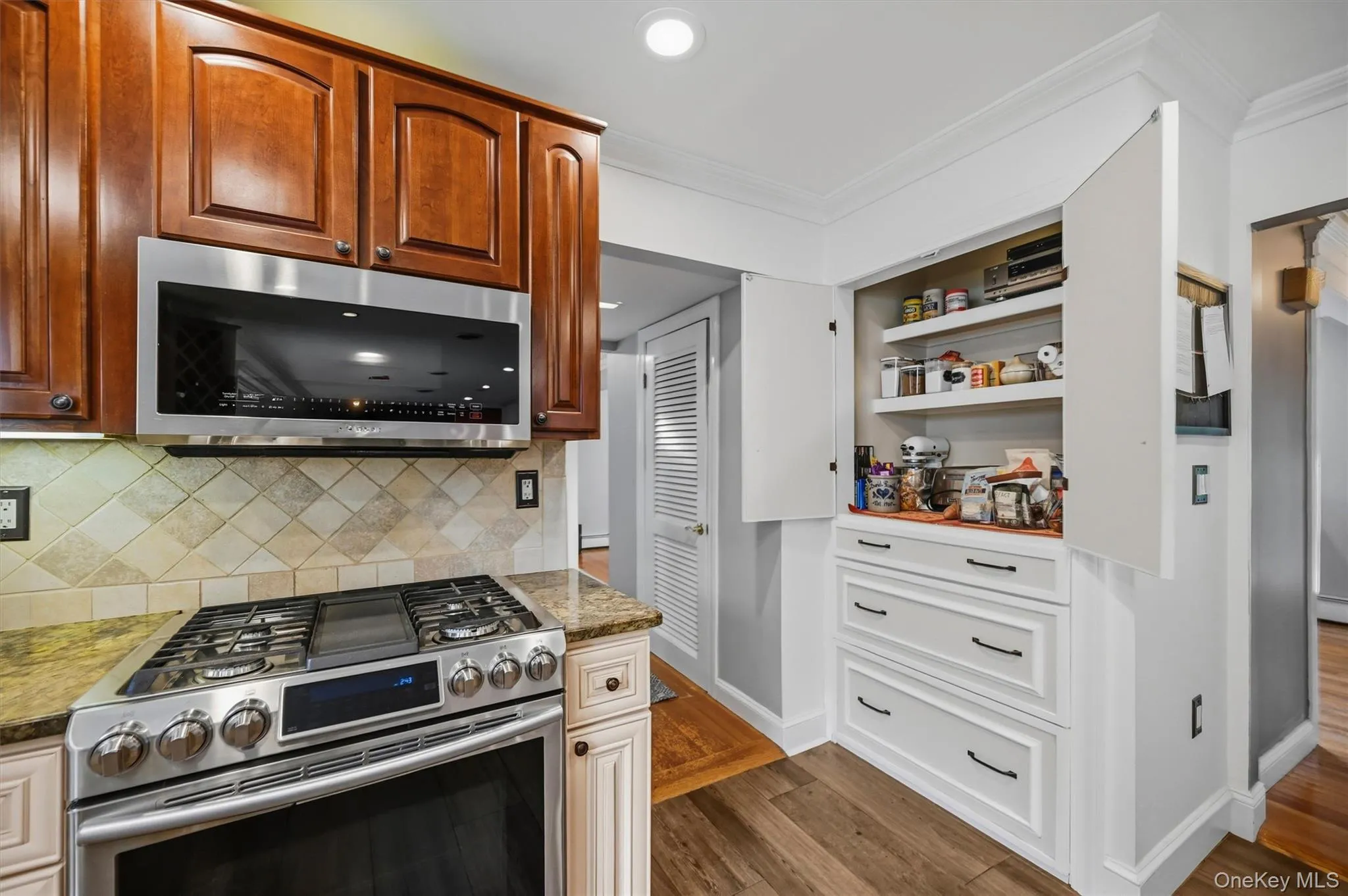 This gem makes kitchen storage space a breeze. This gem makes kitchen storage space a breeze.