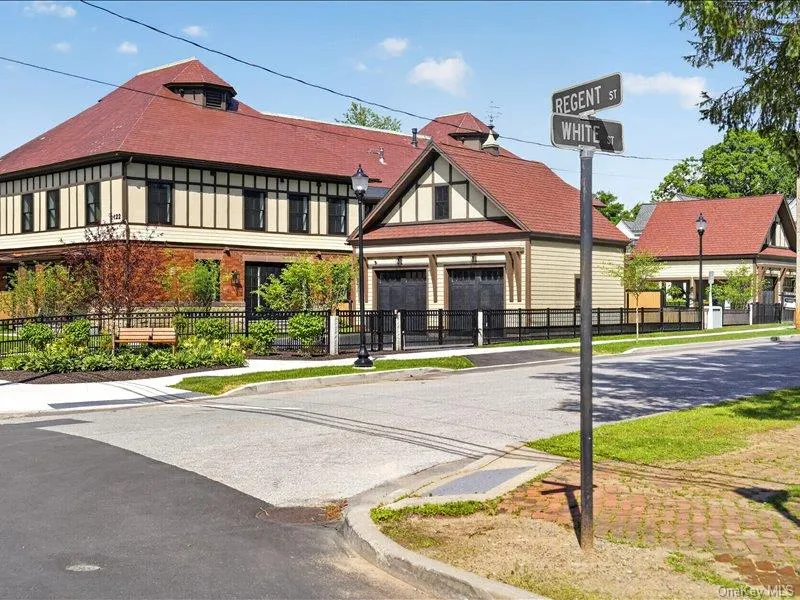 122 Regent Street, Saratoga Springs, NY, 3 Bedrooms Bedrooms, 7 Rooms Rooms,2 BathroomsBathrooms,Residential,For Rent,Regent,0,1034508 122 Regent Street, Saratoga Springs, NY, 3 Bedrooms Bedrooms, 7 Rooms Rooms,2 BathroomsBathrooms,Residential,For Rent,Regent,0,1034508