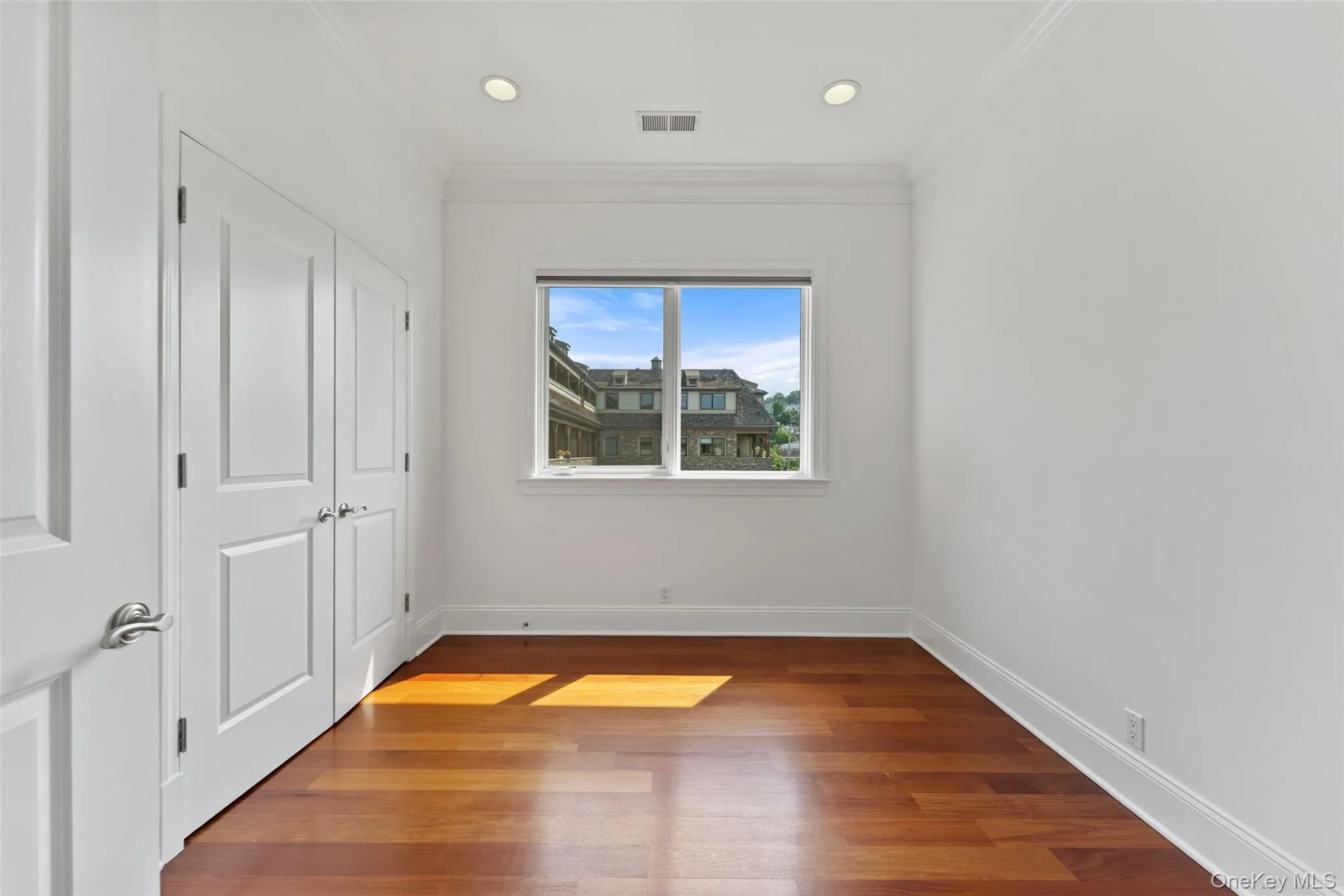 127 Main Street, Greenburgh, NY, 3 Bedrooms Bedrooms, 6 Rooms Rooms,2 BathroomsBathrooms,Residential,For Rent,Main,0,1034509 127 Main Street, Greenburgh, NY, 3 Bedrooms Bedrooms, 6 Rooms Rooms,2 BathroomsBathrooms,Residential,For Rent,Main,0,1034509