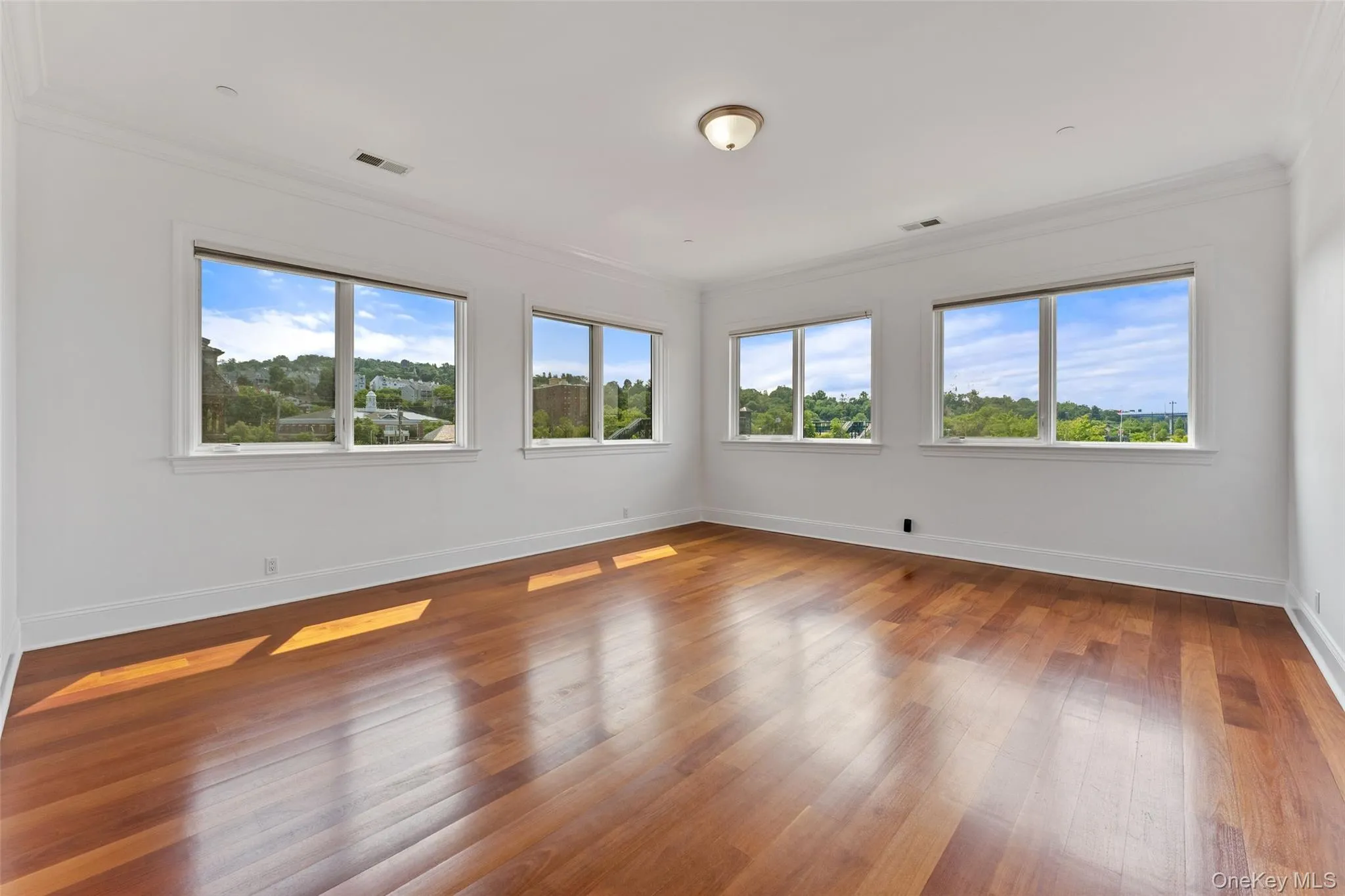 127 Main Street, Greenburgh, NY, 3 Bedrooms Bedrooms, 6 Rooms Rooms,2 BathroomsBathrooms,Residential,For Rent,Main,0,1034509 127 Main Street, Greenburgh, NY, 3 Bedrooms Bedrooms, 6 Rooms Rooms,2 BathroomsBathrooms,Residential,For Rent,Main,0,1034509