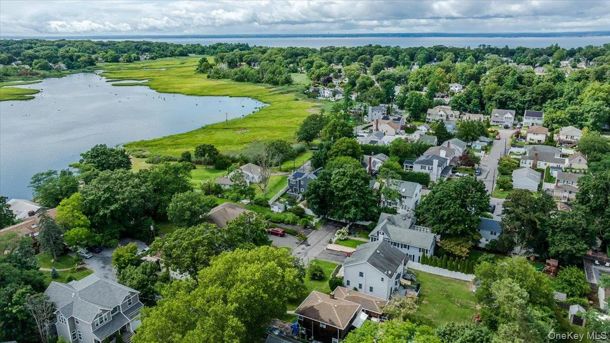 13 Meadow Lane, Oyster Bay, NY, 4 Bedrooms Bedrooms, 8 Rooms Rooms,1 BathroomBathrooms,Residential,For Rent,Meadow,0,1034512 13 Meadow Lane, Oyster Bay, NY, 4 Bedrooms Bedrooms, 8 Rooms Rooms,1 BathroomBathrooms,Residential,For Rent,Meadow,0,1034512