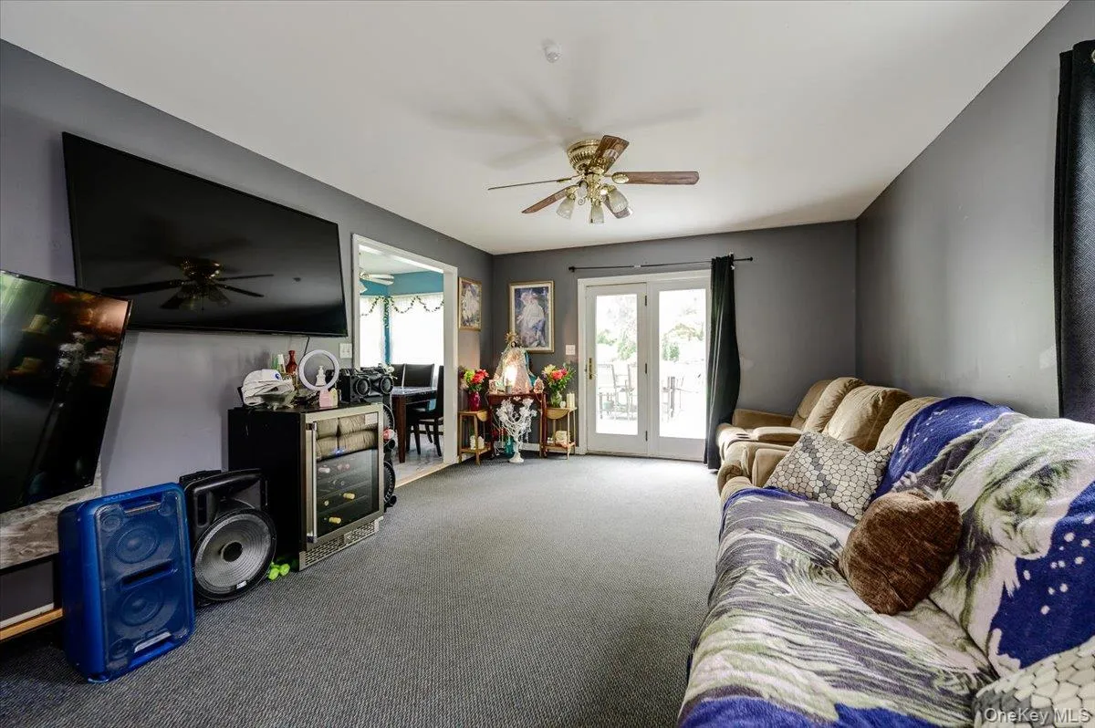 13 Meadow Lane, Oyster Bay, NY, 4 Bedrooms Bedrooms, 8 Rooms Rooms,1 BathroomBathrooms,Residential,For Rent,Meadow,0,1034512 13 Meadow Lane, Oyster Bay, NY, 4 Bedrooms Bedrooms, 8 Rooms Rooms,1 BathroomBathrooms,Residential,For Rent,Meadow,0,1034512