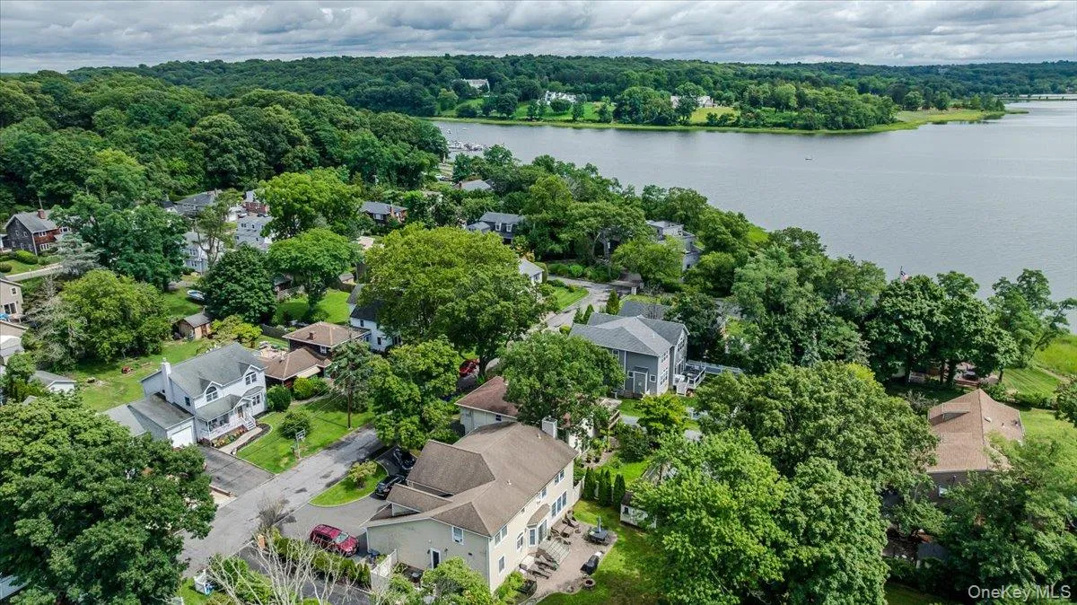 13 Meadow Lane, Oyster Bay, NY, 4 Bedrooms Bedrooms, 8 Rooms Rooms,1 BathroomBathrooms,Residential,For Rent,Meadow,0,1034512 13 Meadow Lane, Oyster Bay, NY, 4 Bedrooms Bedrooms, 8 Rooms Rooms,1 BathroomBathrooms,Residential,For Rent,Meadow,0,1034512