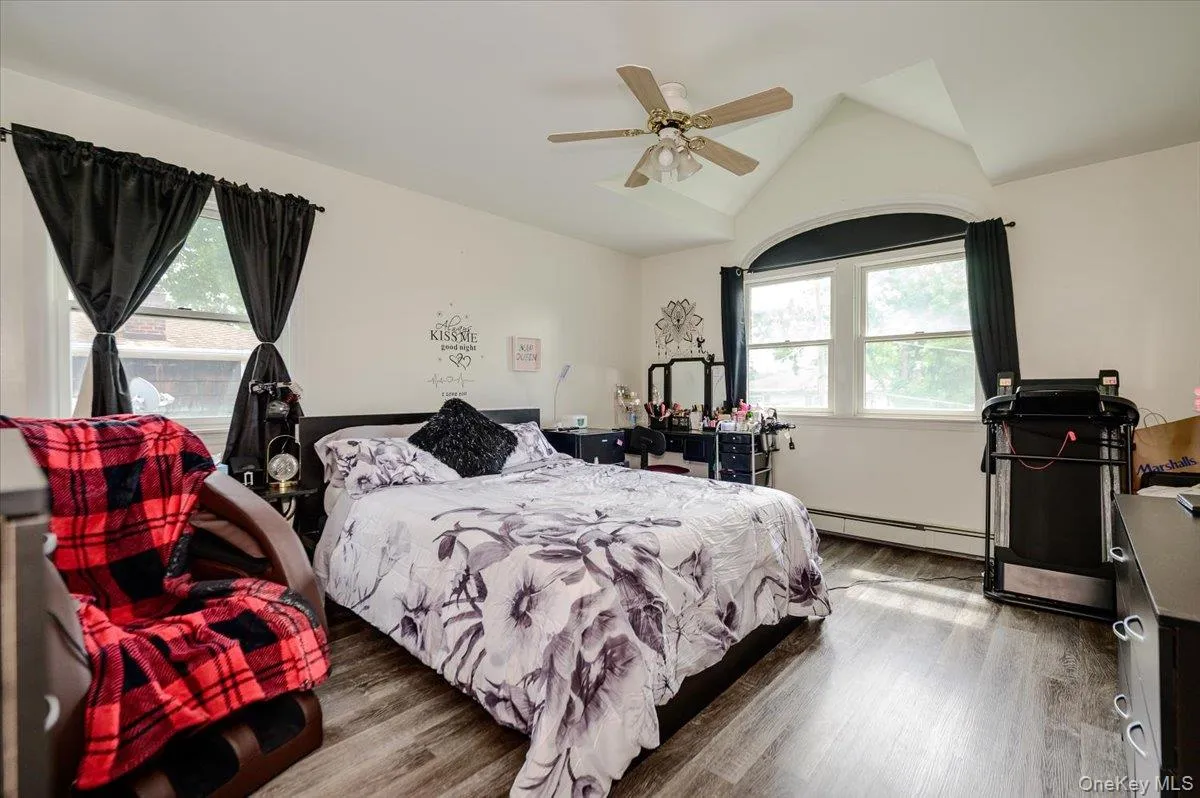 13 Meadow Lane, Oyster Bay, NY, 4 Bedrooms Bedrooms, 8 Rooms Rooms,1 BathroomBathrooms,Residential,For Rent,Meadow,0,1034512 13 Meadow Lane, Oyster Bay, NY, 4 Bedrooms Bedrooms, 8 Rooms Rooms,1 BathroomBathrooms,Residential,For Rent,Meadow,0,1034512