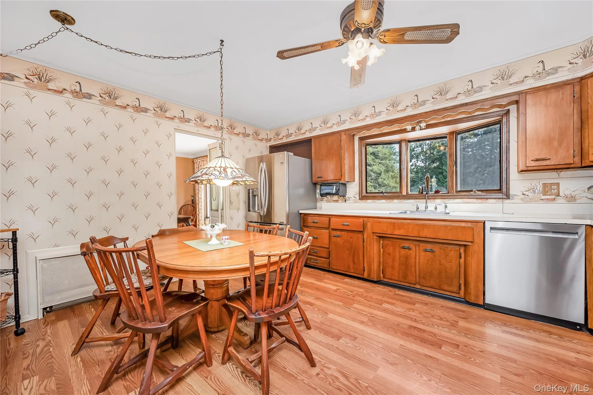 4 Crinkle Court, Huntington, NY, 5 Bedrooms Bedrooms, 9 Rooms Rooms,2 BathroomsBathrooms,Residential,For Rent,Crinkle,0,1034513 4 Crinkle Court, Huntington, NY, 5 Bedrooms Bedrooms, 9 Rooms Rooms,2 BathroomsBathrooms,Residential,For Rent,Crinkle,0,1034513