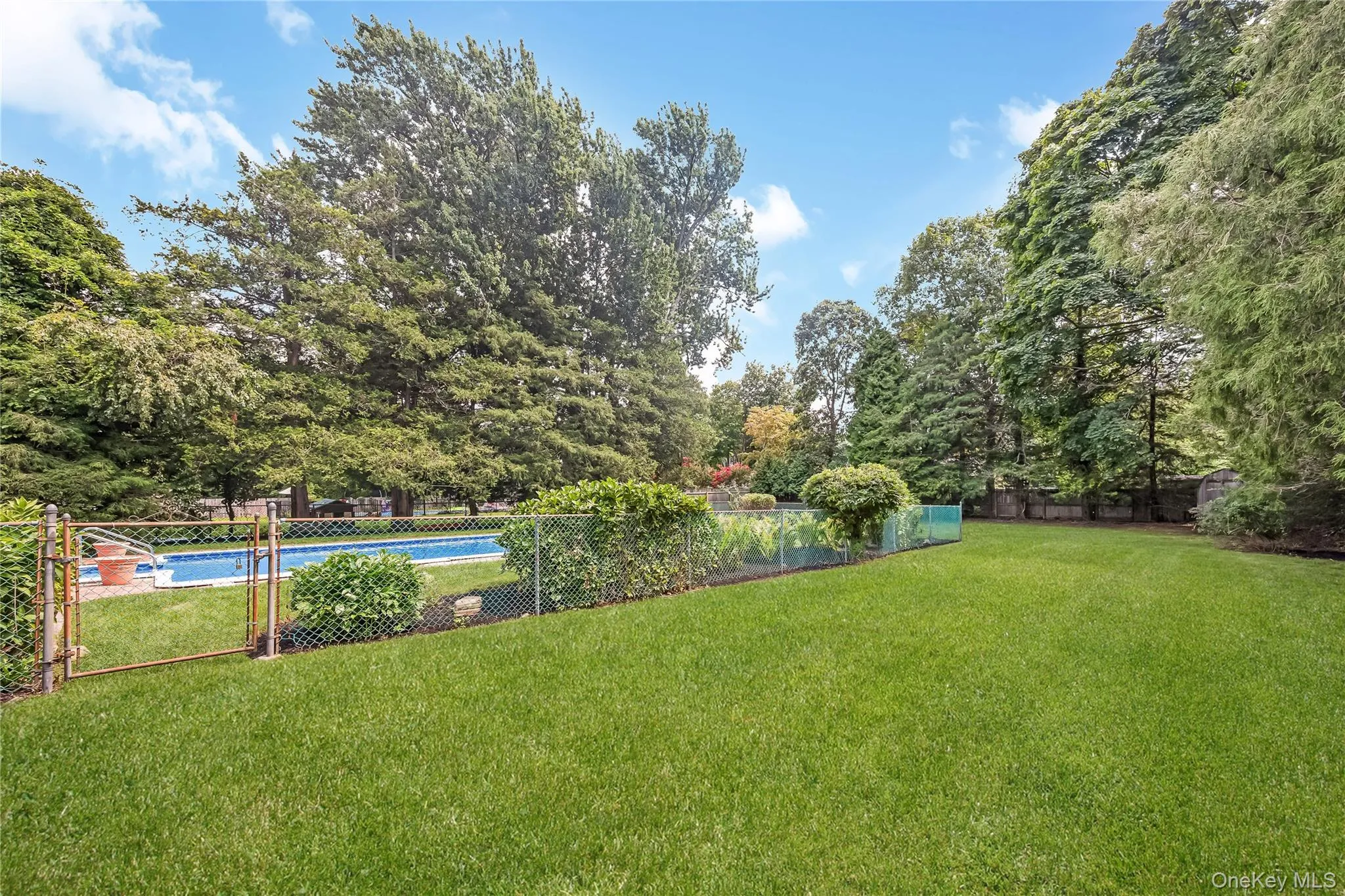 4 Crinkle Court, Huntington, NY, 5 Bedrooms Bedrooms, 9 Rooms Rooms,2 BathroomsBathrooms,Residential,For Rent,Crinkle,0,1034513 4 Crinkle Court, Huntington, NY, 5 Bedrooms Bedrooms, 9 Rooms Rooms,2 BathroomsBathrooms,Residential,For Rent,Crinkle,0,1034513