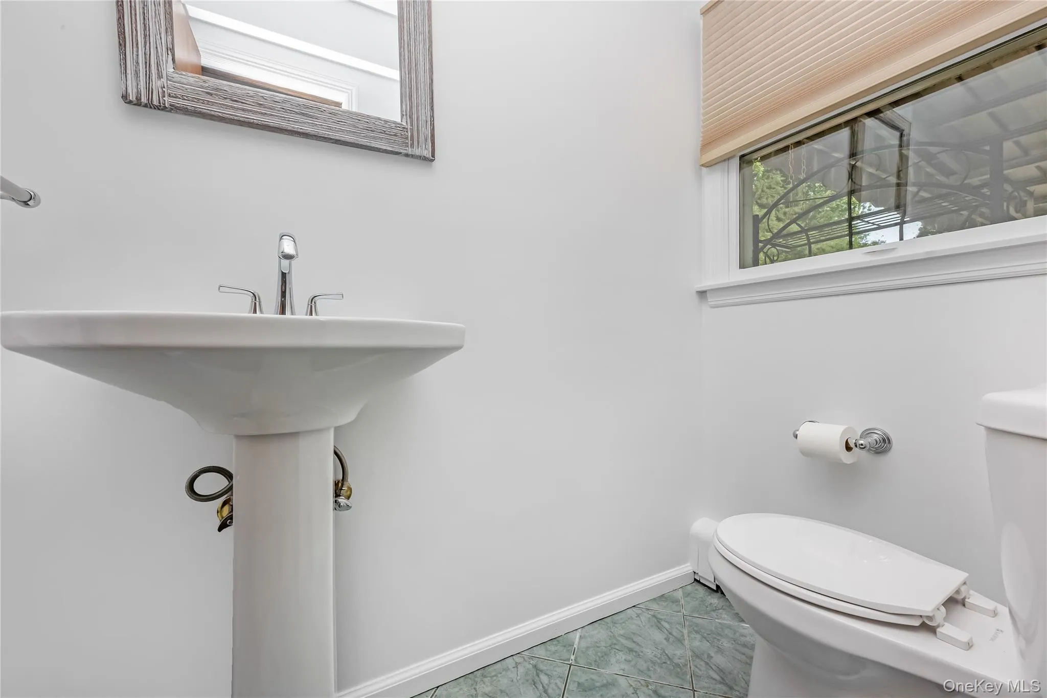 4 Crinkle Court, Huntington, NY, 5 Bedrooms Bedrooms, 9 Rooms Rooms,2 BathroomsBathrooms,Residential,For Rent,Crinkle,0,1034513 4 Crinkle Court, Huntington, NY, 5 Bedrooms Bedrooms, 9 Rooms Rooms,2 BathroomsBathrooms,Residential,For Rent,Crinkle,0,1034513