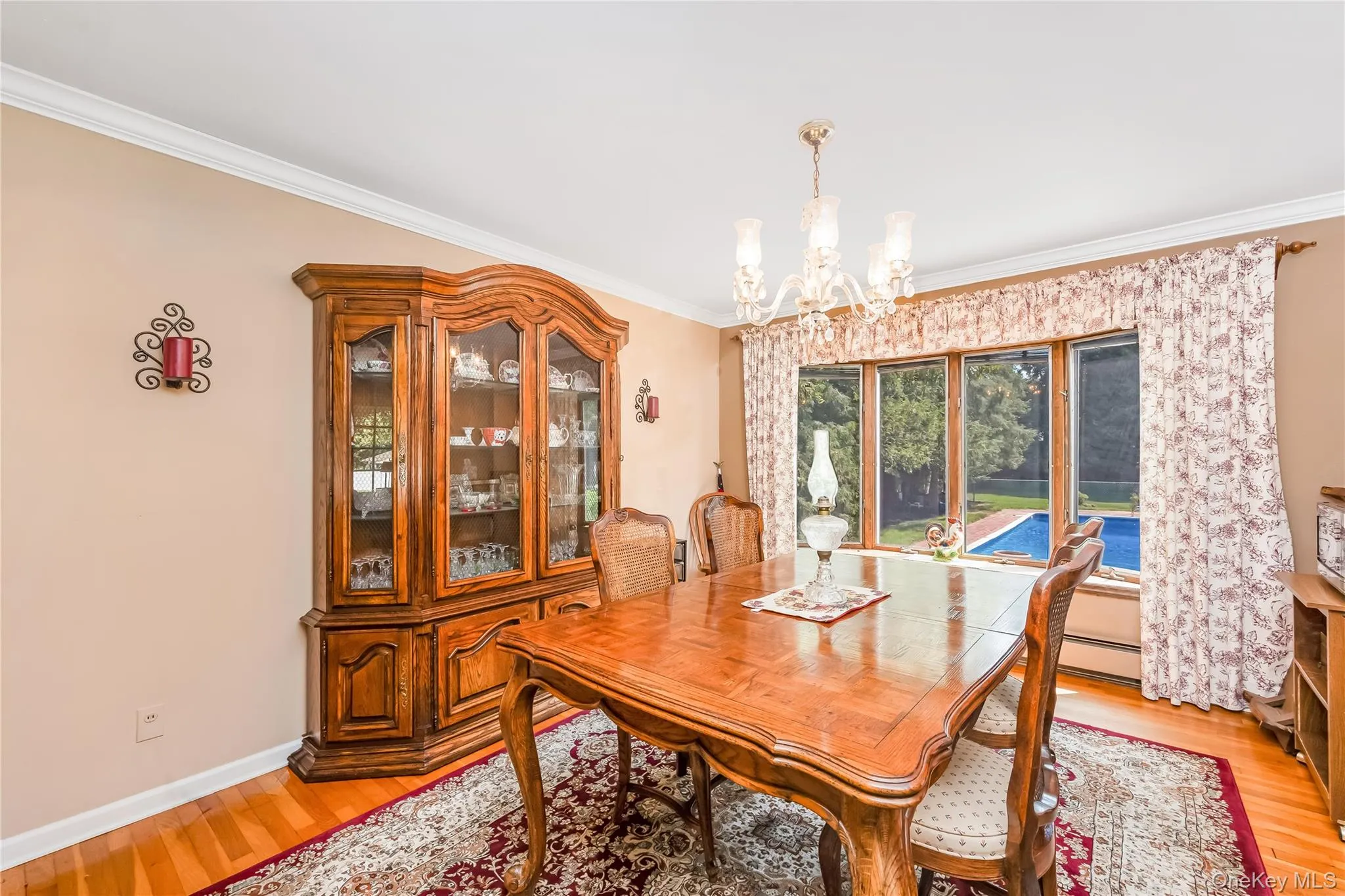 4 Crinkle Court, Huntington, NY, 5 Bedrooms Bedrooms, 9 Rooms Rooms,2 BathroomsBathrooms,Residential,For Rent,Crinkle,0,1034513 4 Crinkle Court, Huntington, NY, 5 Bedrooms Bedrooms, 9 Rooms Rooms,2 BathroomsBathrooms,Residential,For Rent,Crinkle,0,1034513