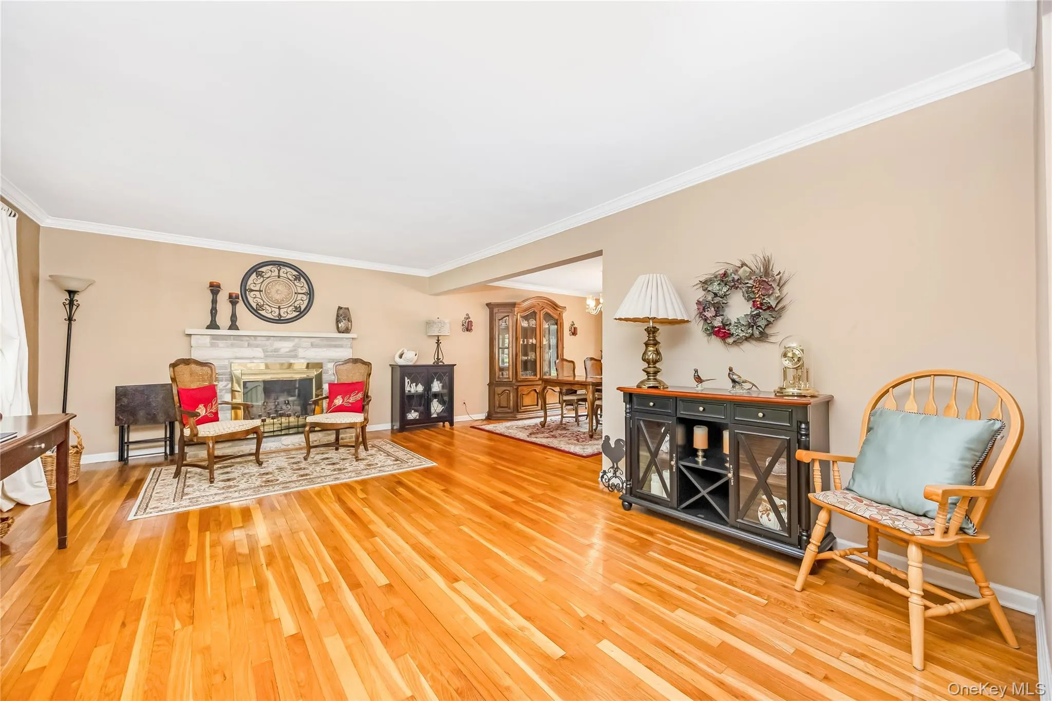 4 Crinkle Court, Huntington, NY, 5 Bedrooms Bedrooms, 9 Rooms Rooms,2 BathroomsBathrooms,Residential,For Rent,Crinkle,0,1034513 4 Crinkle Court, Huntington, NY, 5 Bedrooms Bedrooms, 9 Rooms Rooms,2 BathroomsBathrooms,Residential,For Rent,Crinkle,0,1034513