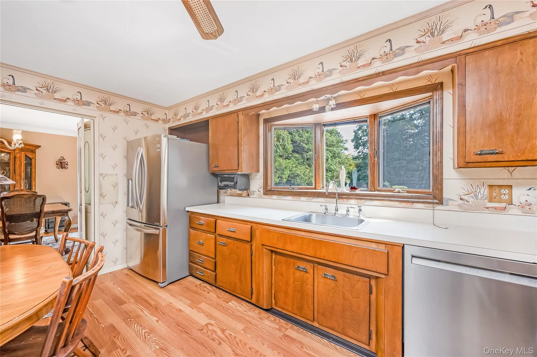 4 Crinkle Court, Huntington, NY, 5 Bedrooms Bedrooms, 9 Rooms Rooms,2 BathroomsBathrooms,Residential,For Rent,Crinkle,0,1034513 4 Crinkle Court, Huntington, NY, 5 Bedrooms Bedrooms, 9 Rooms Rooms,2 BathroomsBathrooms,Residential,For Rent,Crinkle,0,1034513