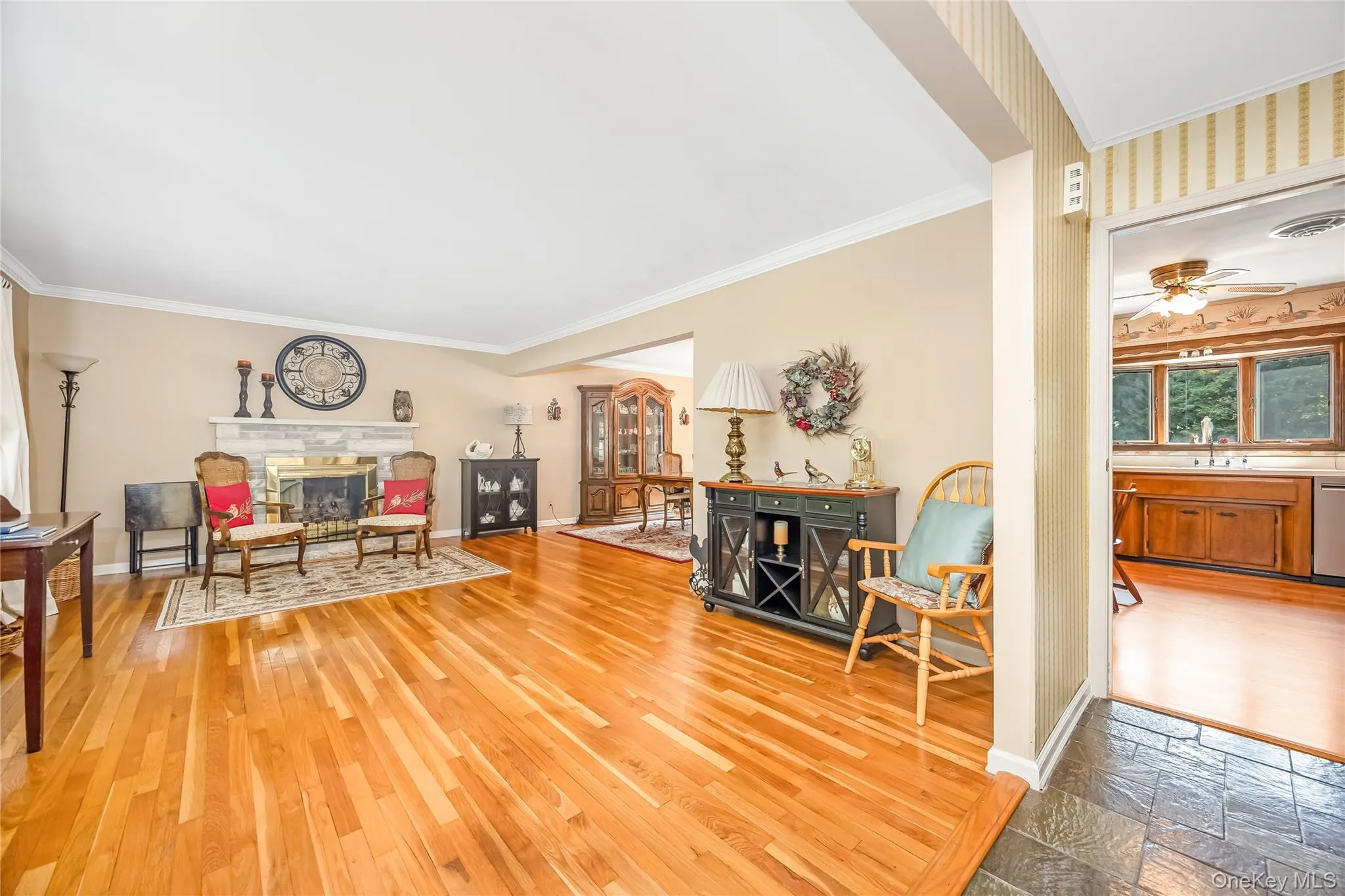 4 Crinkle Court, Huntington, NY, 5 Bedrooms Bedrooms, 9 Rooms Rooms,2 BathroomsBathrooms,Residential,For Rent,Crinkle,0,1034513 4 Crinkle Court, Huntington, NY, 5 Bedrooms Bedrooms, 9 Rooms Rooms,2 BathroomsBathrooms,Residential,For Rent,Crinkle,0,1034513