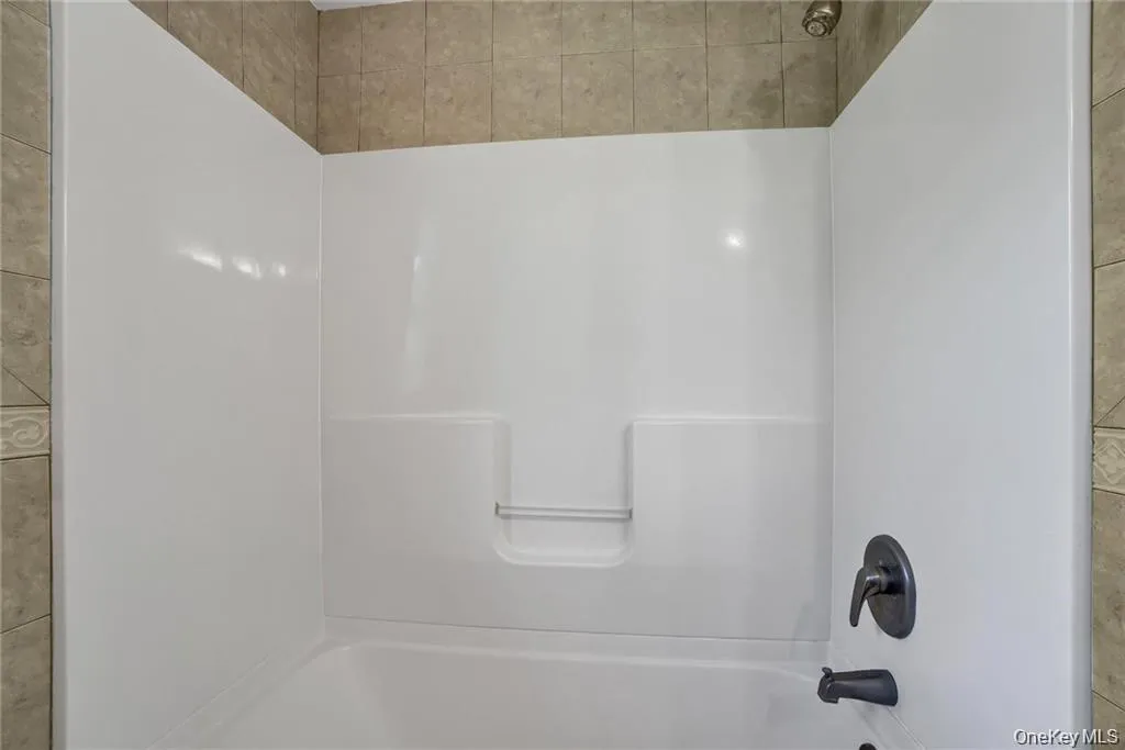 1462 New York Route 17A, Warwick (town), NY, 4 Bedrooms Bedrooms, 8 Rooms Rooms,2 BathroomsBathrooms,Residential,For Rent,New York Route 17A,0,1034514 1462 New York Route 17A, Warwick (town), NY, 4 Bedrooms Bedrooms, 8 Rooms Rooms,2 BathroomsBathrooms,Residential,For Rent,New York Route 17A,0,1034514