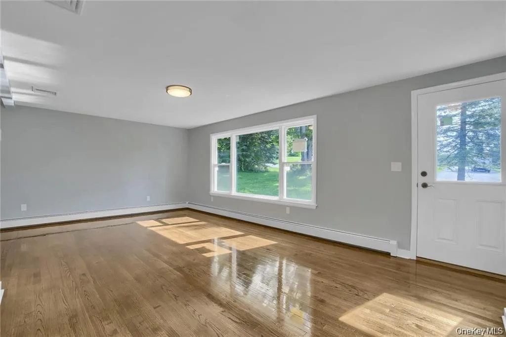 1462 New York Route 17A, Warwick (town), NY, 4 Bedrooms Bedrooms, 8 Rooms Rooms,2 BathroomsBathrooms,Residential,For Rent,New York Route 17A,0,1034514 1462 New York Route 17A, Warwick (town), NY, 4 Bedrooms Bedrooms, 8 Rooms Rooms,2 BathroomsBathrooms,Residential,For Rent,New York Route 17A,0,1034514