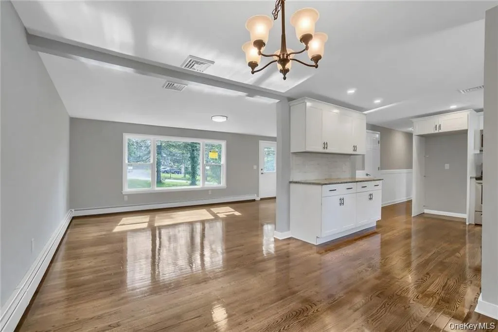 1462 New York Route 17A, Warwick (town), NY, 4 Bedrooms Bedrooms, 8 Rooms Rooms,2 BathroomsBathrooms,Residential,For Rent,New York Route 17A,0,1034514 1462 New York Route 17A, Warwick (town), NY, 4 Bedrooms Bedrooms, 8 Rooms Rooms,2 BathroomsBathrooms,Residential,For Rent,New York Route 17A,0,1034514