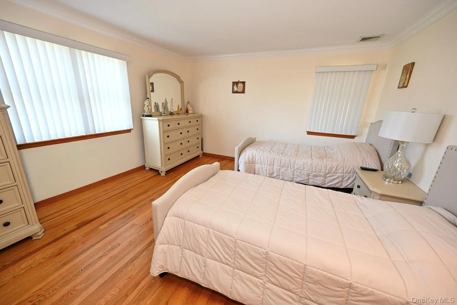 859 Maloon Avenue, Hempstead, NY, 5 Bedrooms Bedrooms, 15 Rooms Rooms,4 BathroomsBathrooms,Residential,For Rent,Maloon,0,1034516 859 Maloon Avenue, Hempstead, NY, 5 Bedrooms Bedrooms, 15 Rooms Rooms,4 BathroomsBathrooms,Residential,For Rent,Maloon,0,1034516